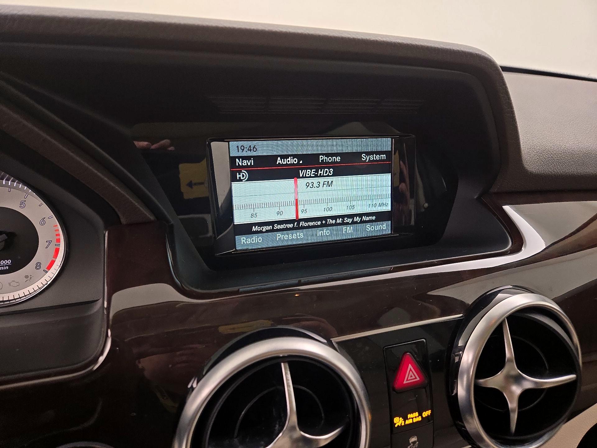 Thumbnail: 2014 Mercedes-Benz GLK - 14