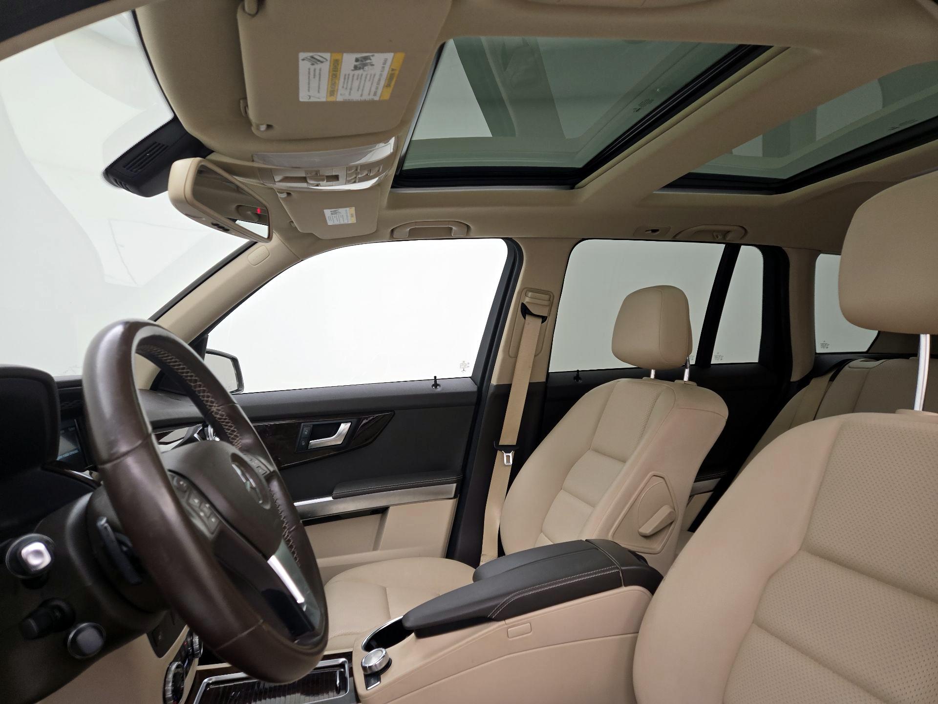 Thumbnail: 2014 Mercedes-Benz GLK - 18