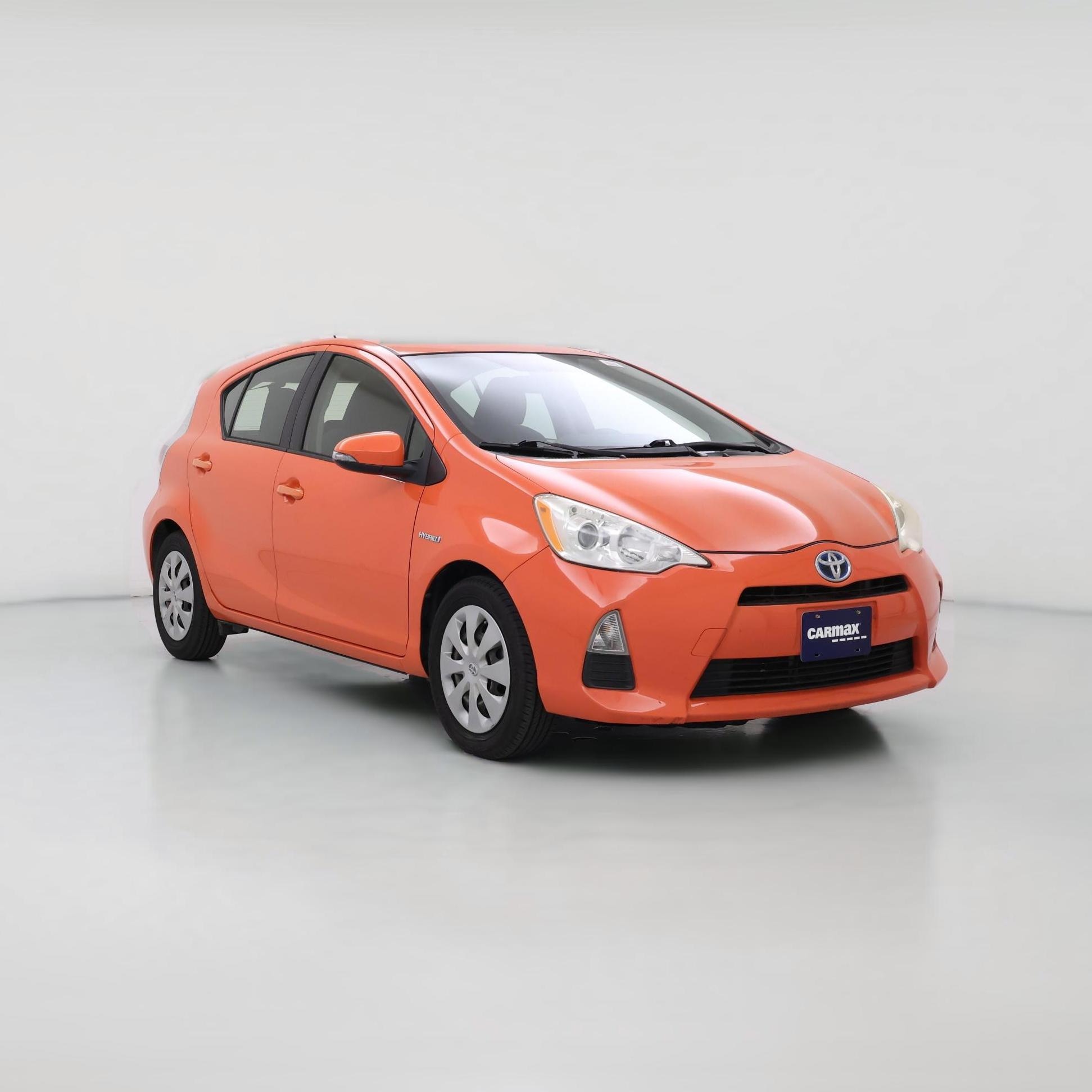 Thumbnail: 2013 Toyota Prius c - 1