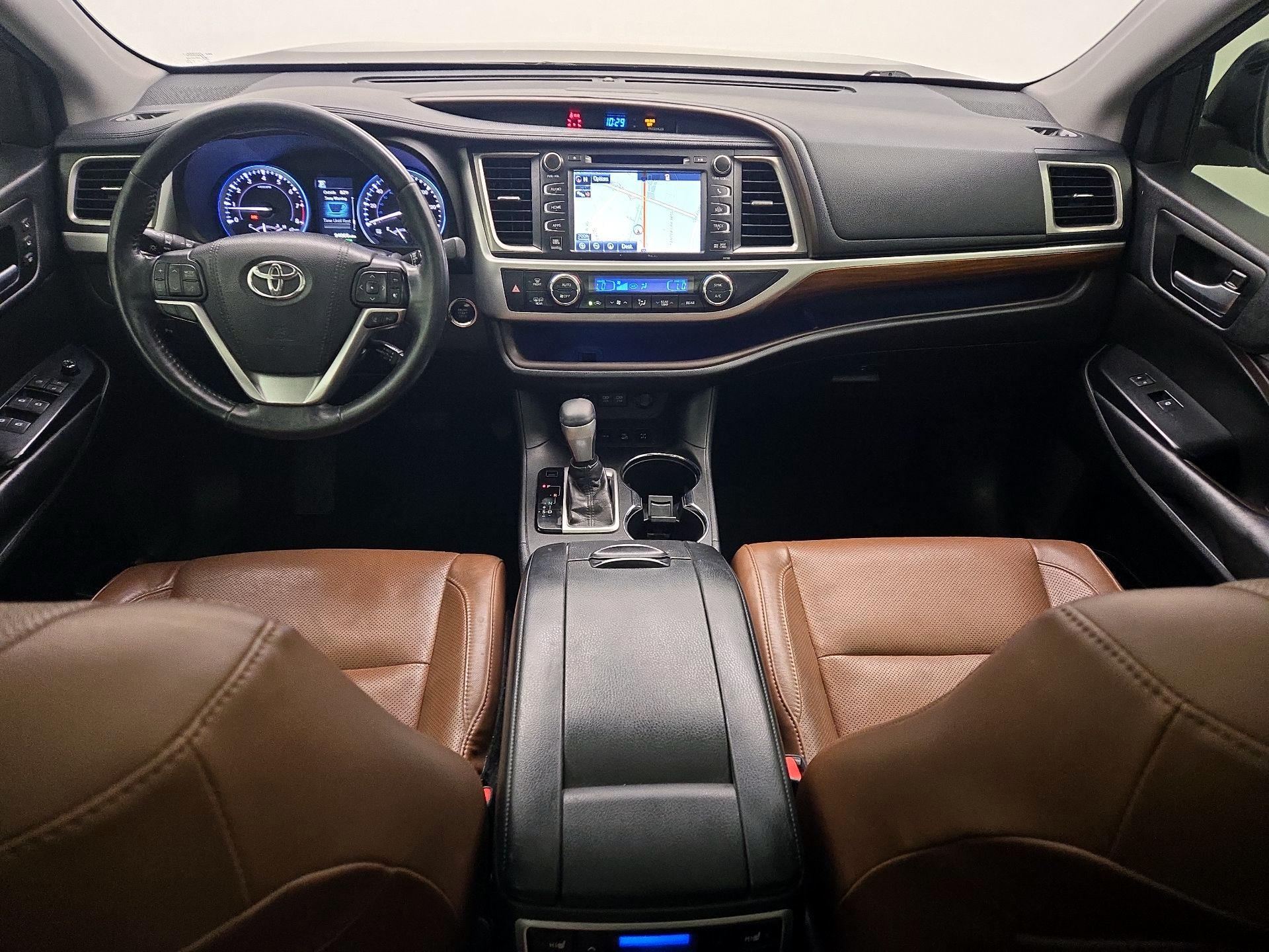 Thumbnail: 2018 Toyota Highlander - 9