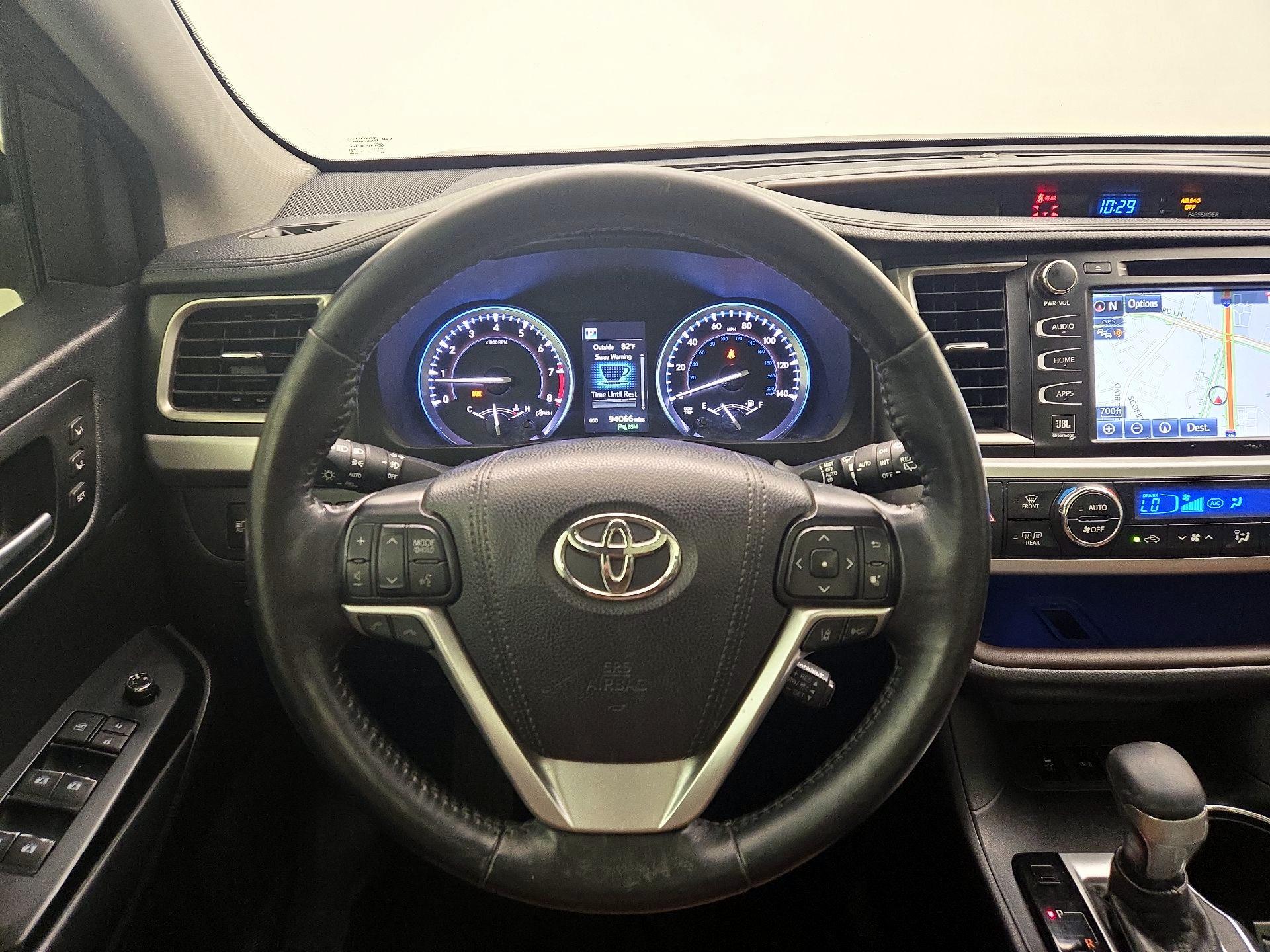 Thumbnail: 2018 Toyota Highlander - 10