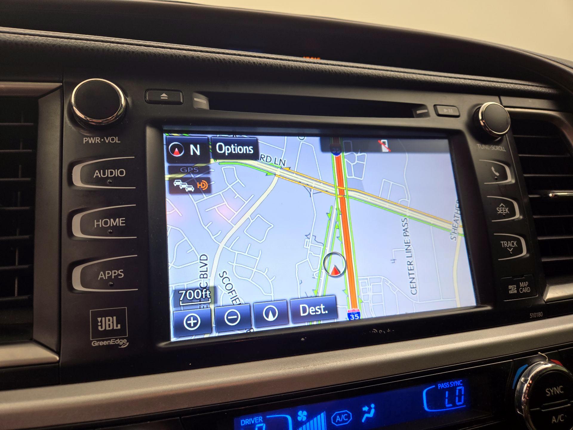 Thumbnail: 2018 Toyota Highlander - 14