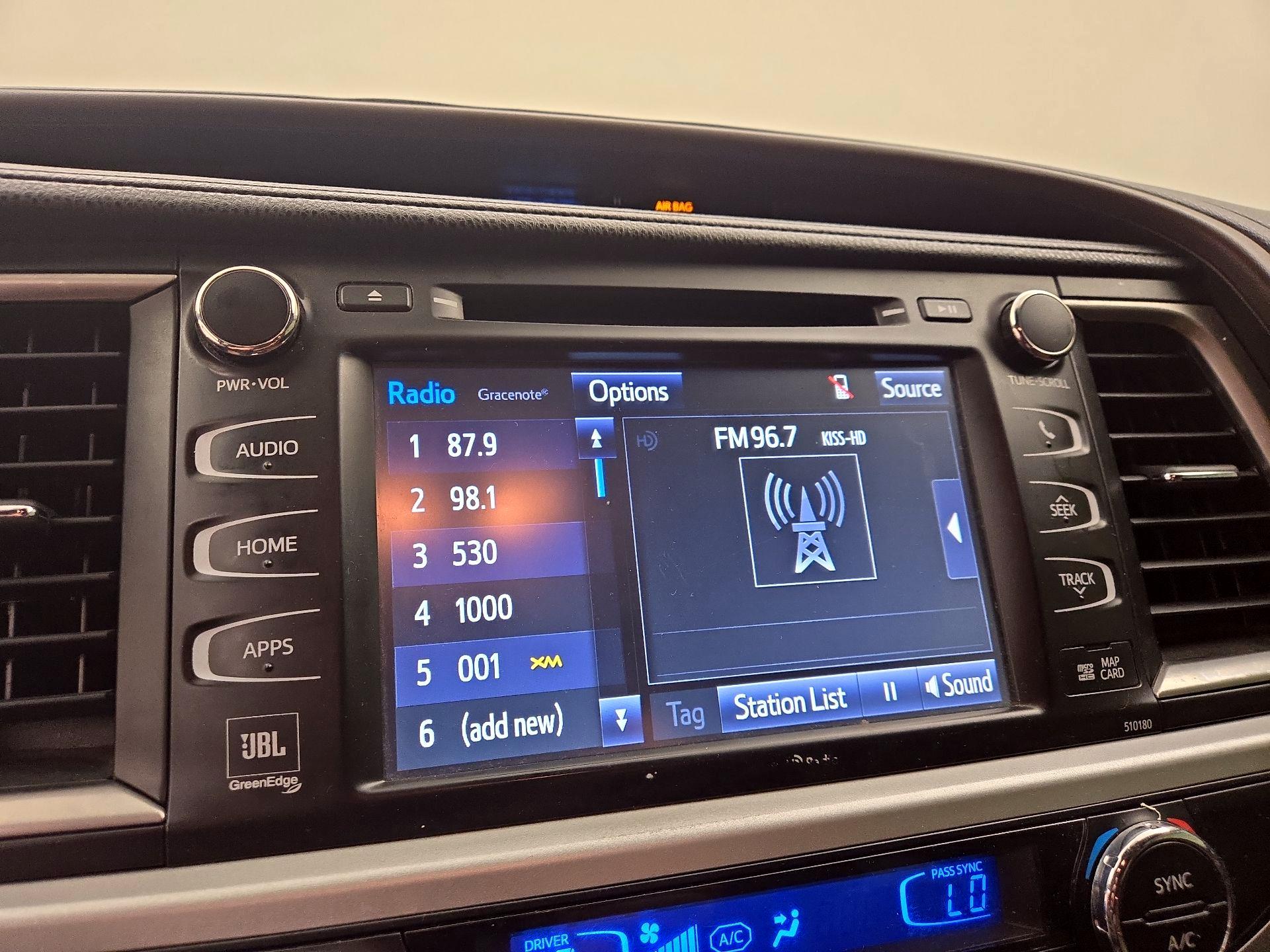 Thumbnail: 2018 Toyota Highlander - 16