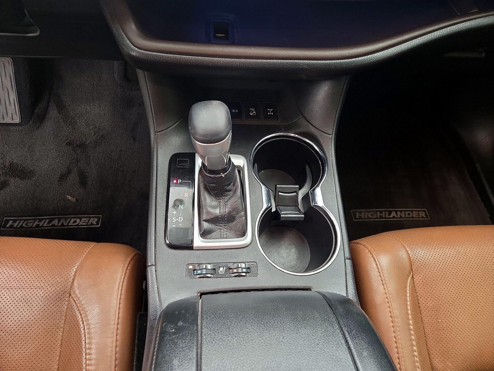 Thumbnail: 2018 Toyota Highlander - 18