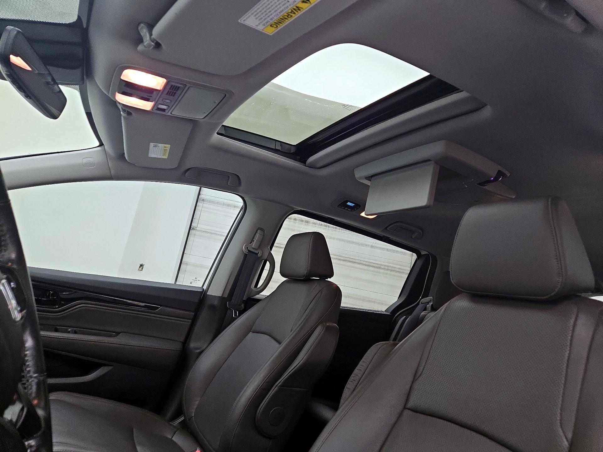 Thumbnail: 2018 Honda Odyssey - 20