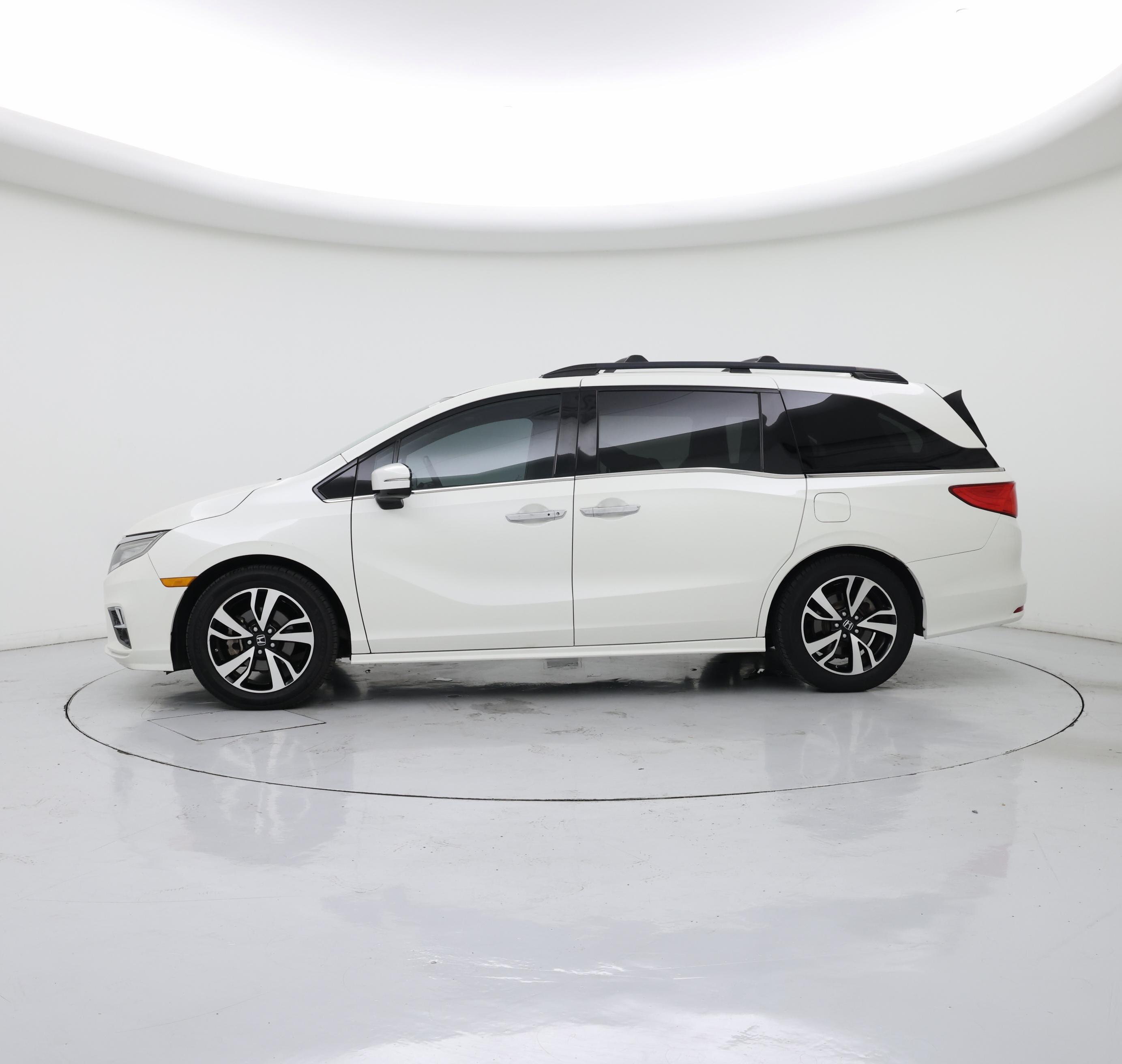 Thumbnail: 2018 Honda Odyssey - 3