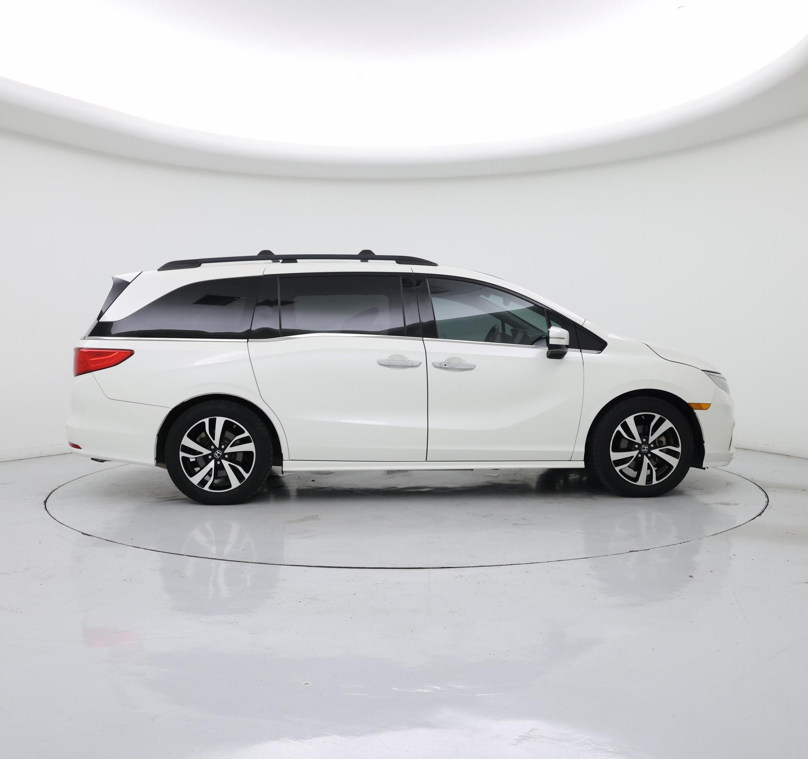 Thumbnail: 2018 Honda Odyssey - 7