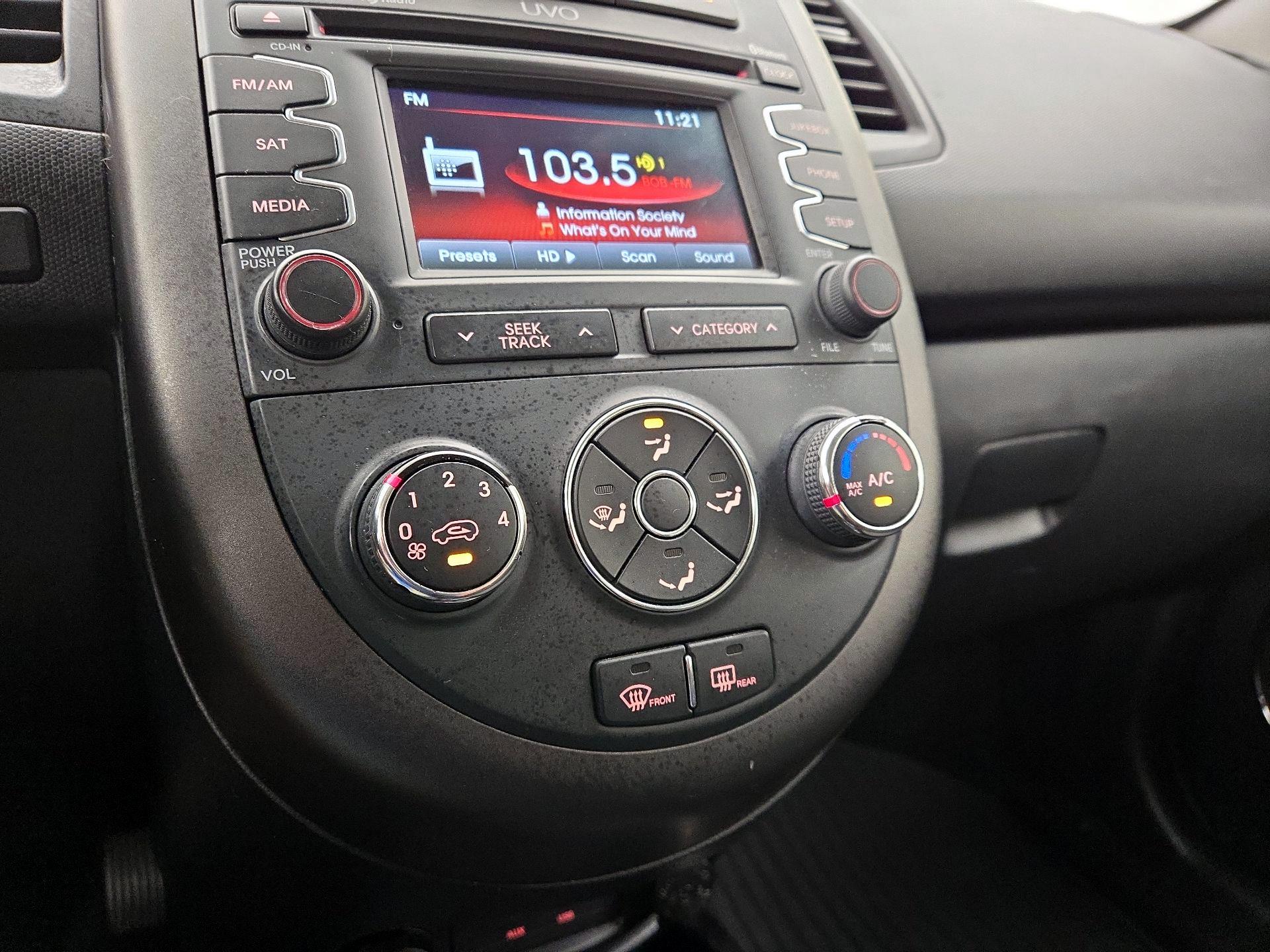Thumbnail: 2013 Kia Soul - 16