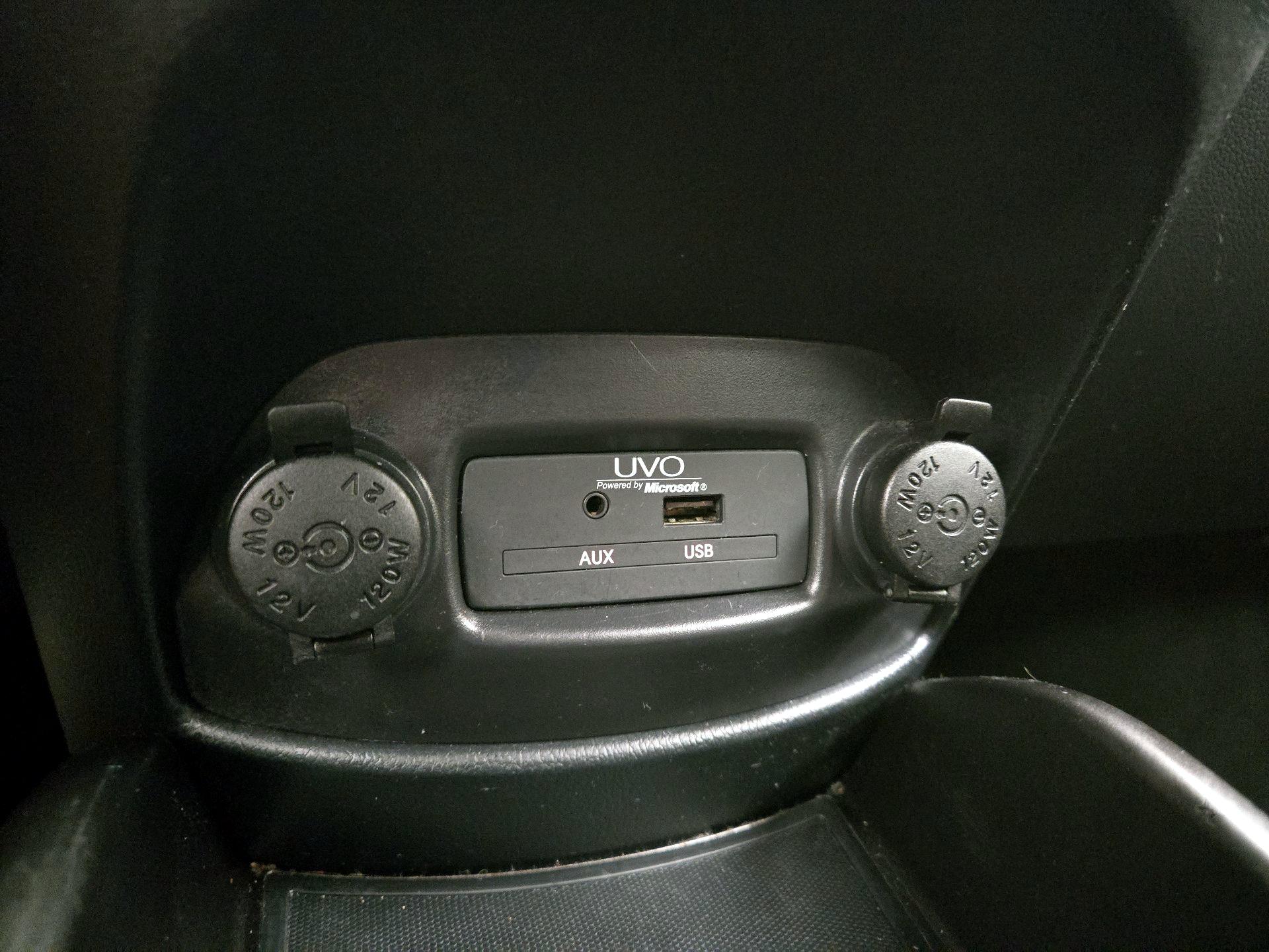 Thumbnail: 2013 Kia Soul - 18