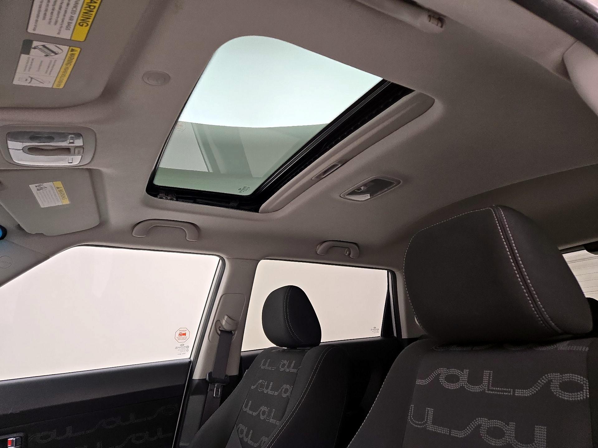 Thumbnail: 2013 Kia Soul - 19