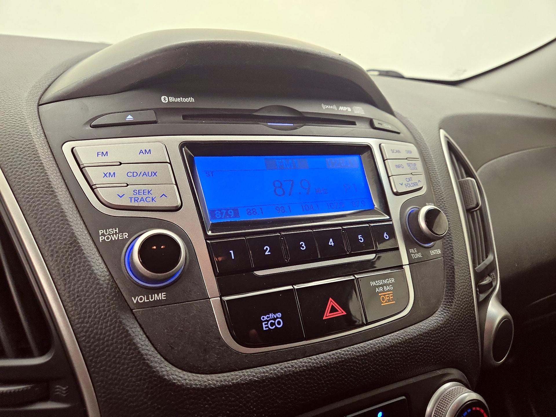 Thumbnail: 2013 Hyundai Tucson - 14