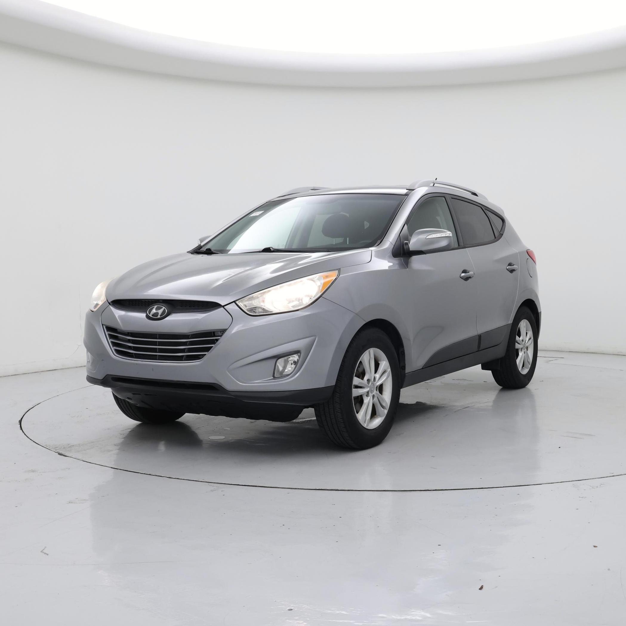 Thumbnail: 2013 Hyundai Tucson - 4