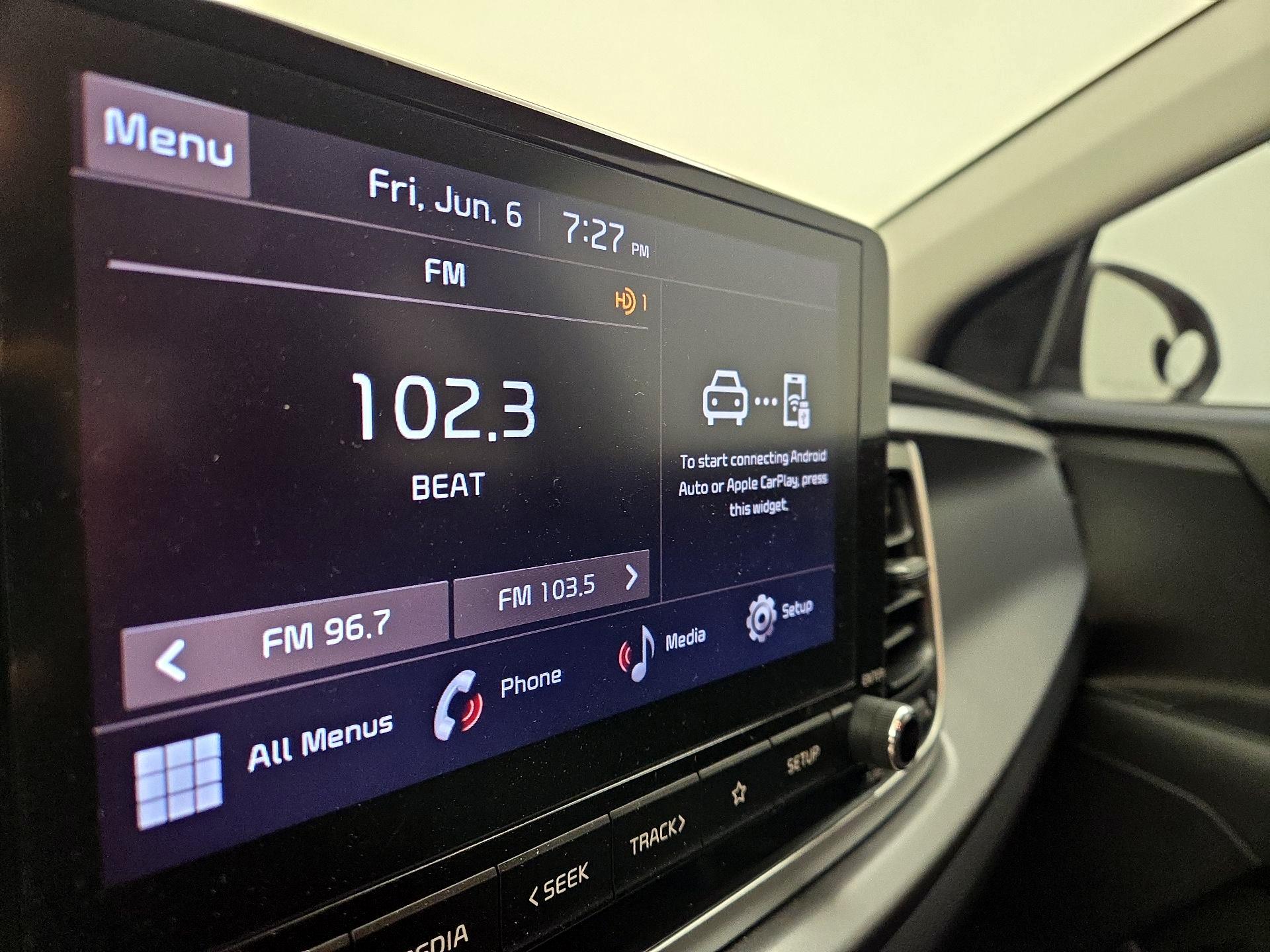 Thumbnail: 2023 Kia Rio - 15