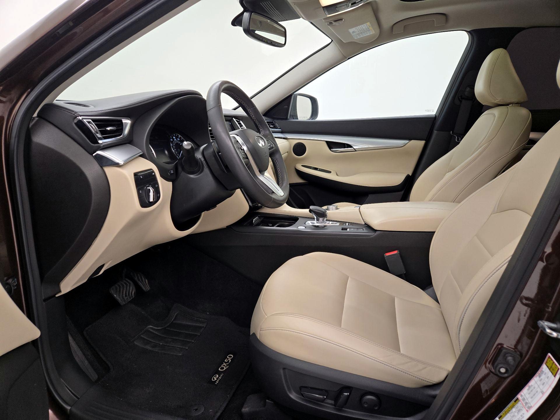 Thumbnail: 2020 INFINITI QX50 - 11
