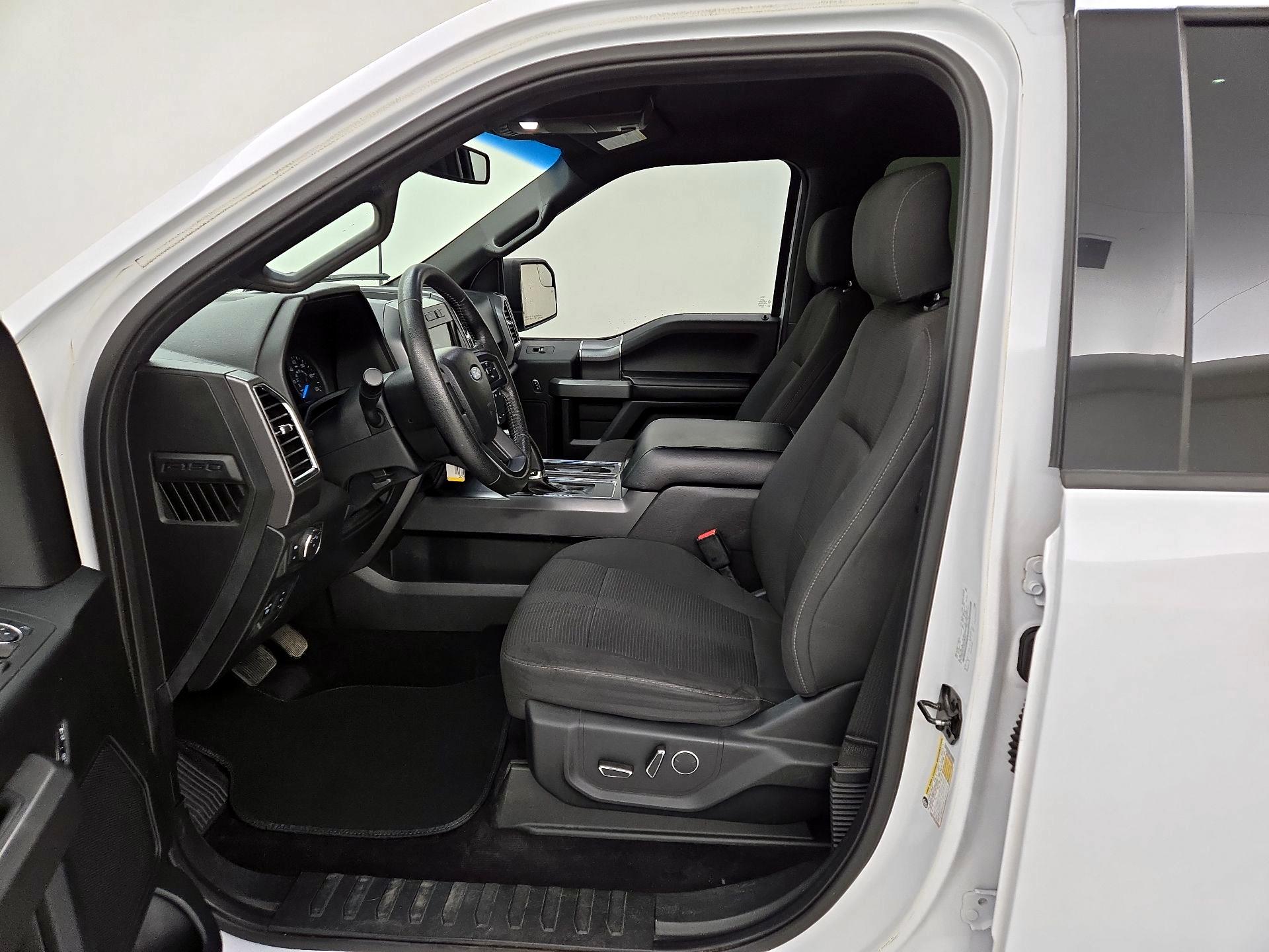 Thumbnail: 2016 Ford F-150 - 11