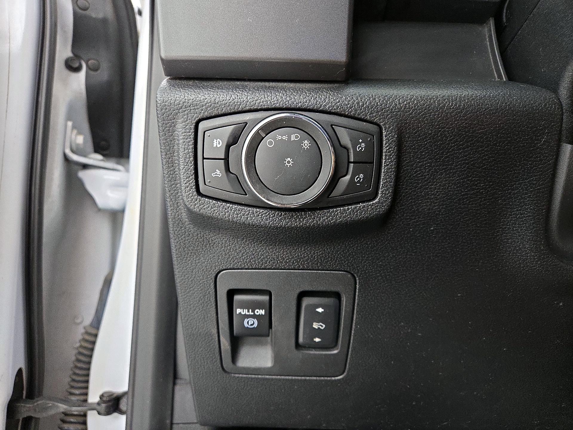 Thumbnail: 2016 Ford F-150 - 13