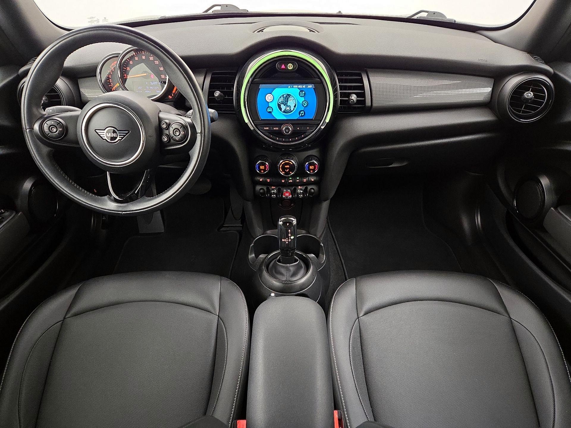 Thumbnail: 2021 MINI Cooper Hardtop - 9