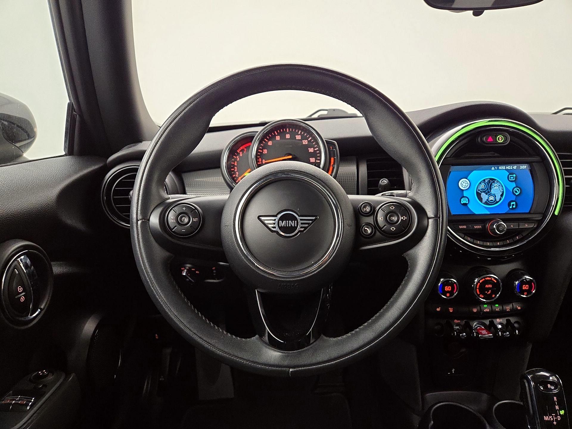 Thumbnail: 2021 MINI Cooper Hardtop - 10
