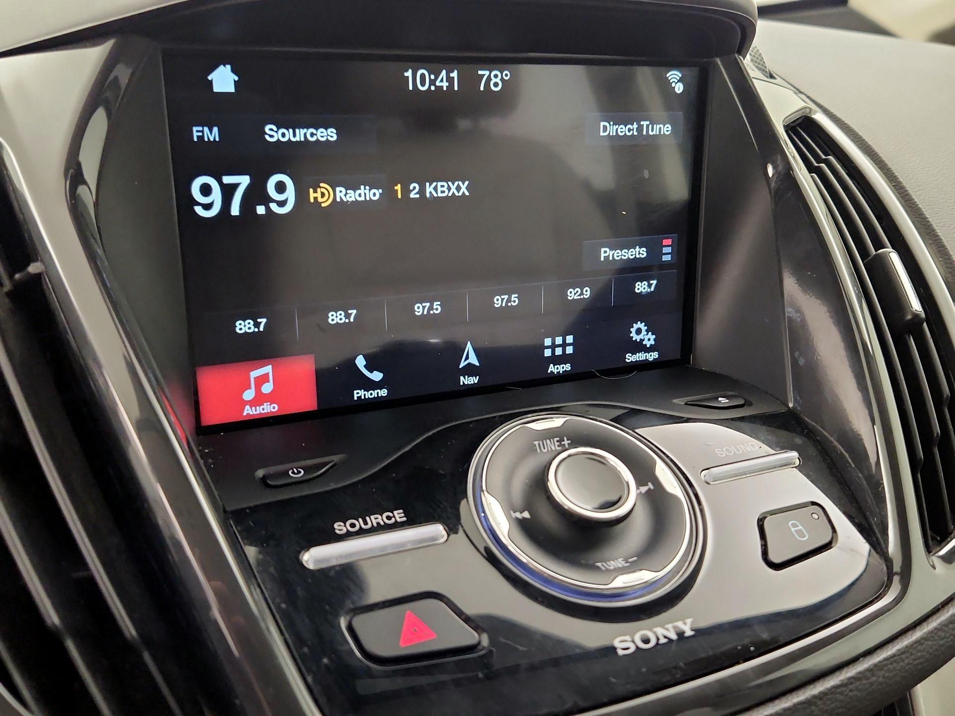 Thumbnail: 2016 Ford C-Max - 16