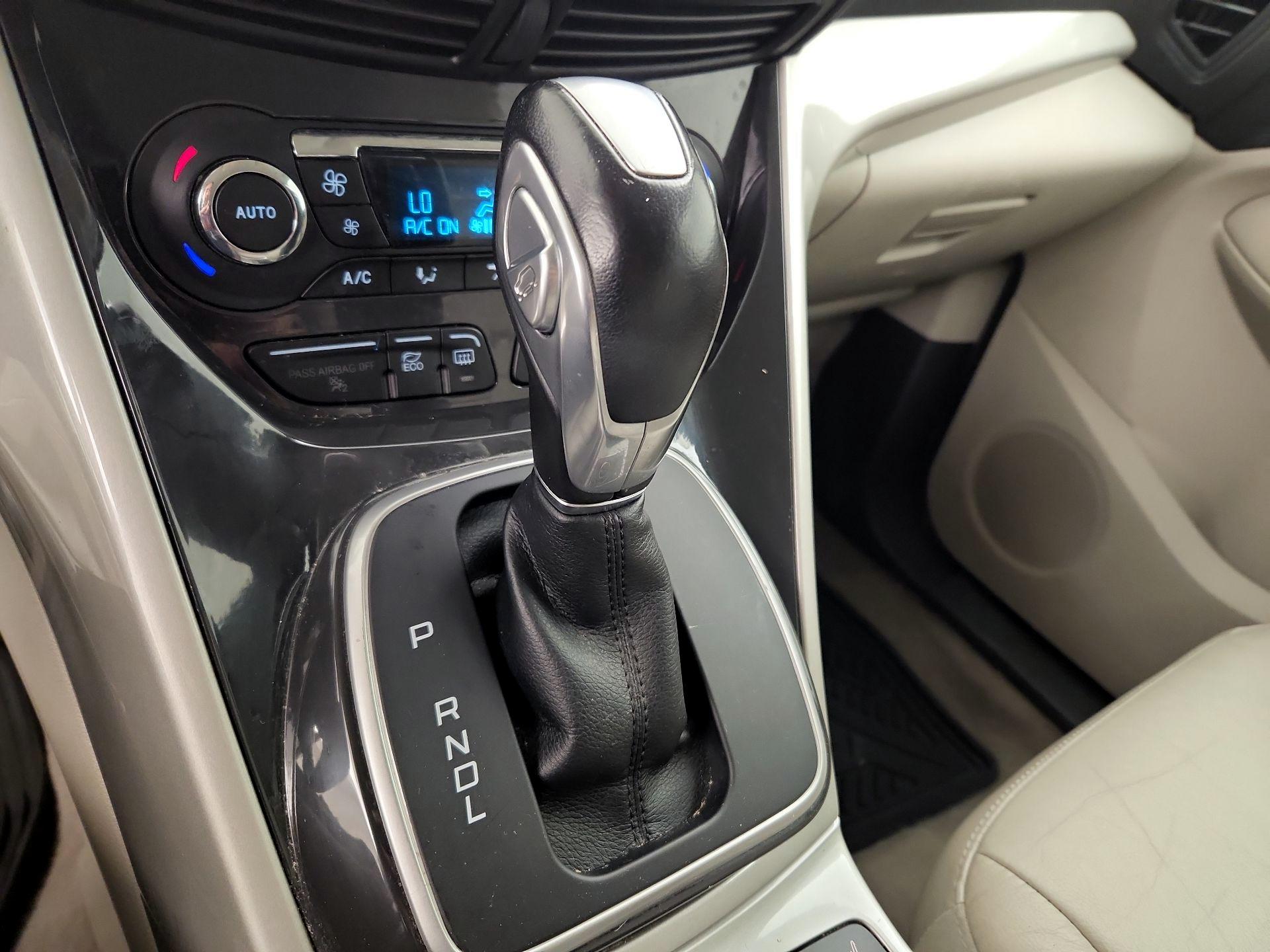 Thumbnail: 2016 Ford C-Max - 18