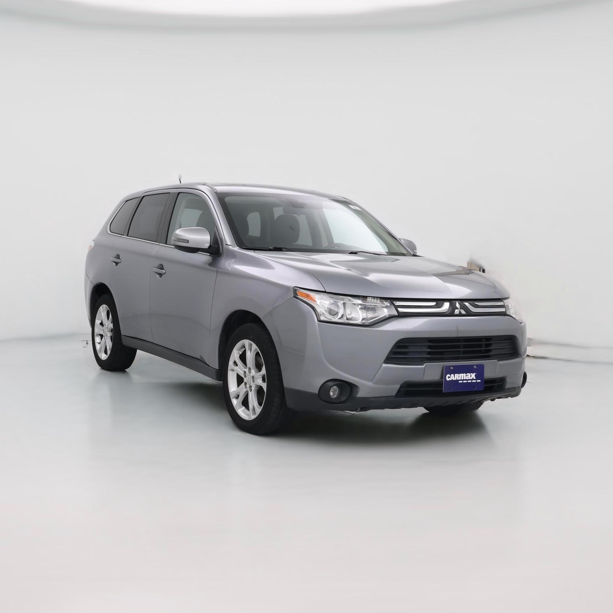 Thumbnail: 2014 Mitsubishi Outlander - 1