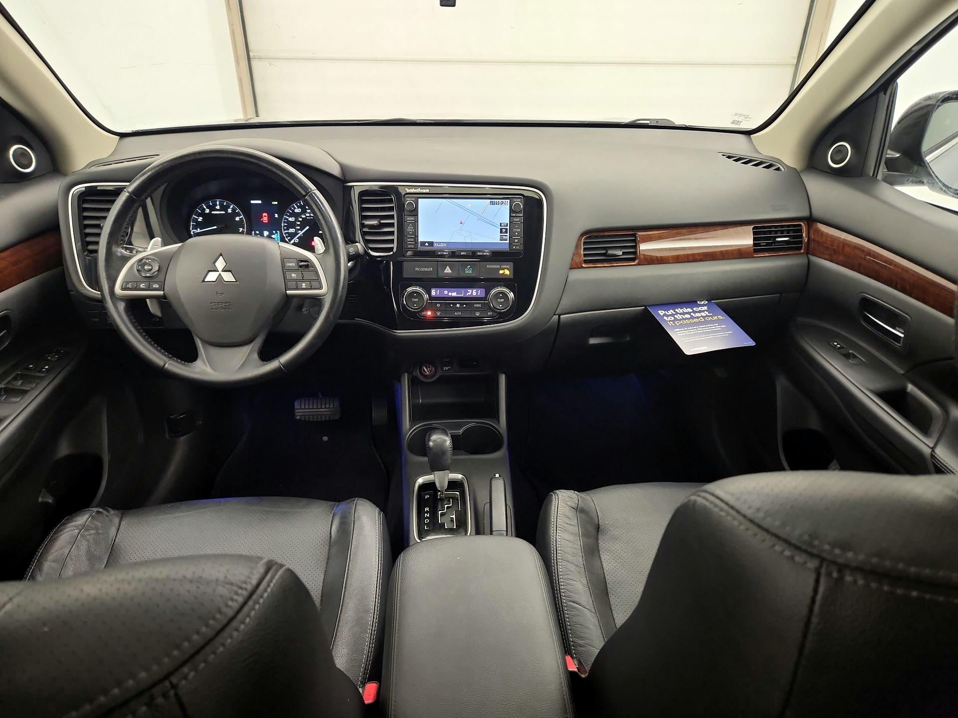 Thumbnail: 2014 Mitsubishi Outlander - 9