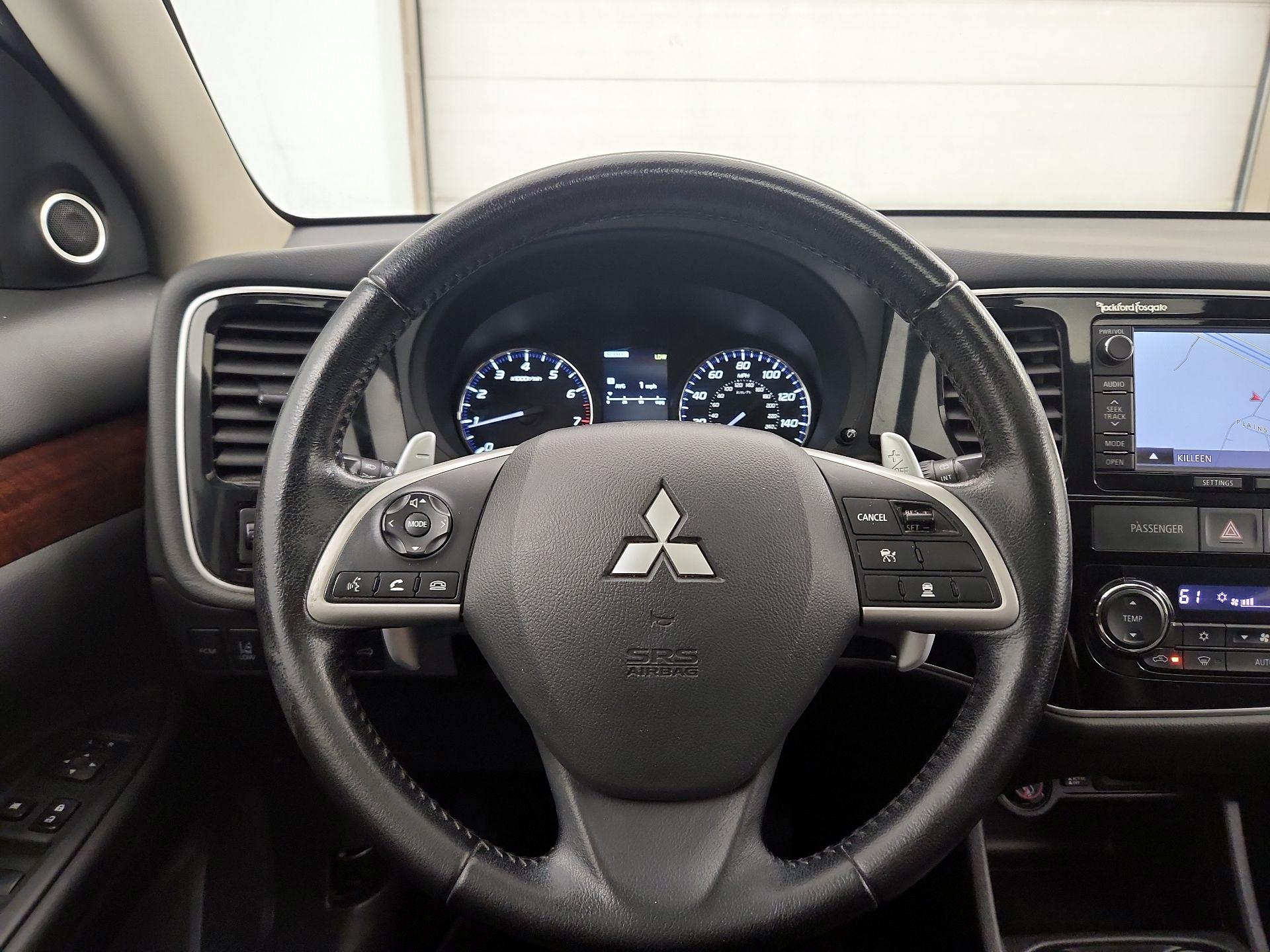 Thumbnail: 2014 Mitsubishi Outlander - 10