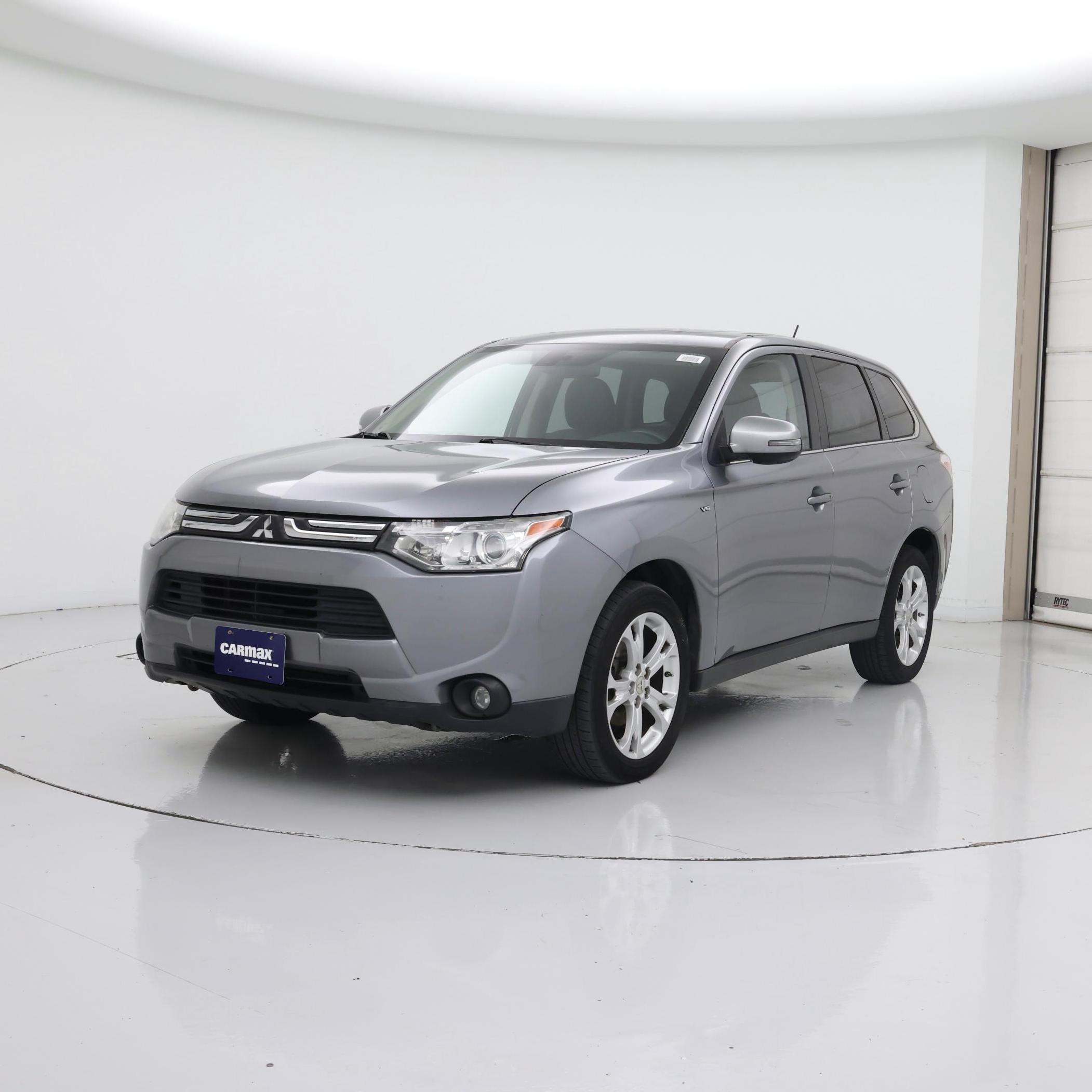 Thumbnail: 2014 Mitsubishi Outlander - 4