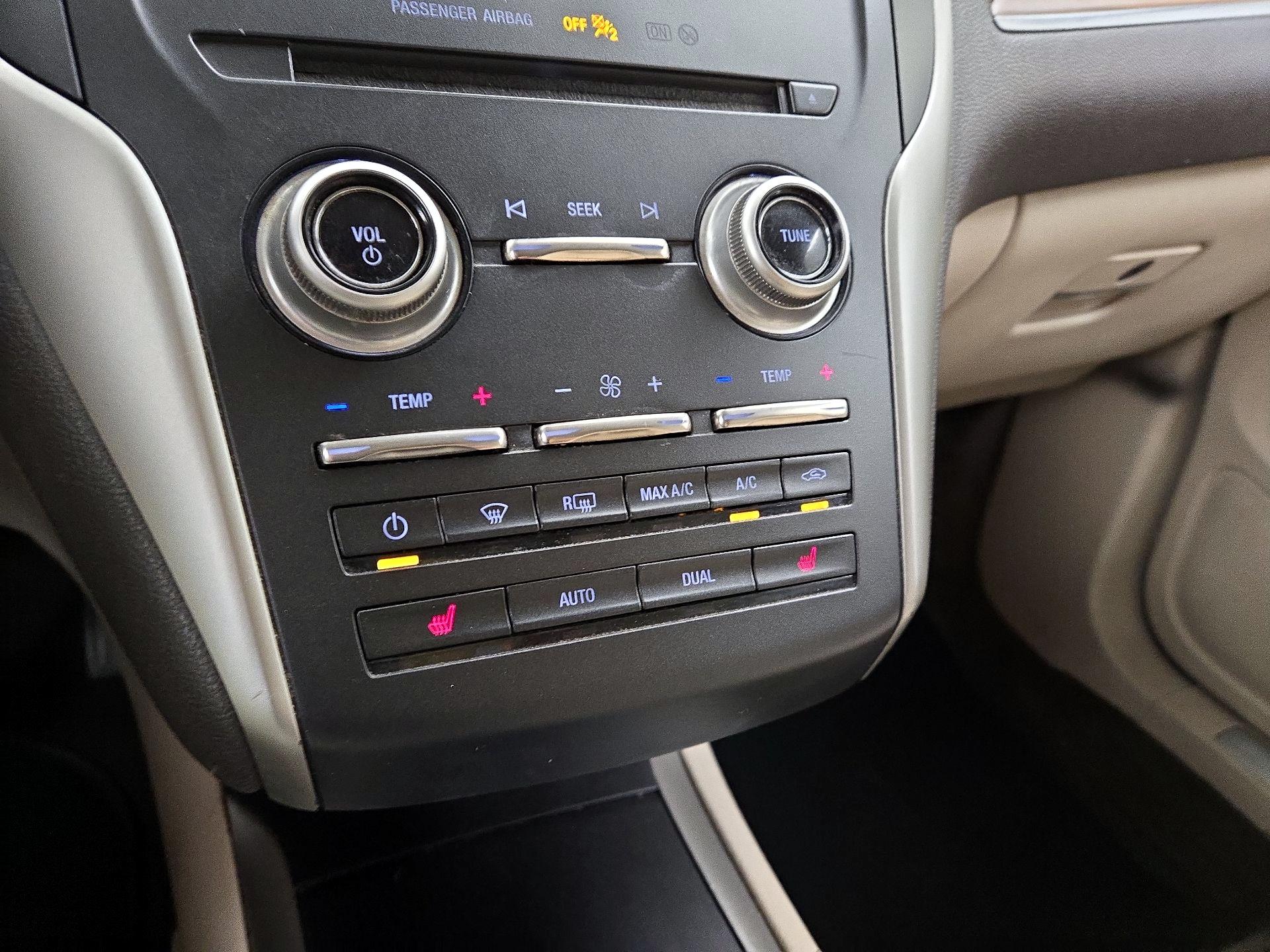 Thumbnail: 2017 Lincoln MKC - 17