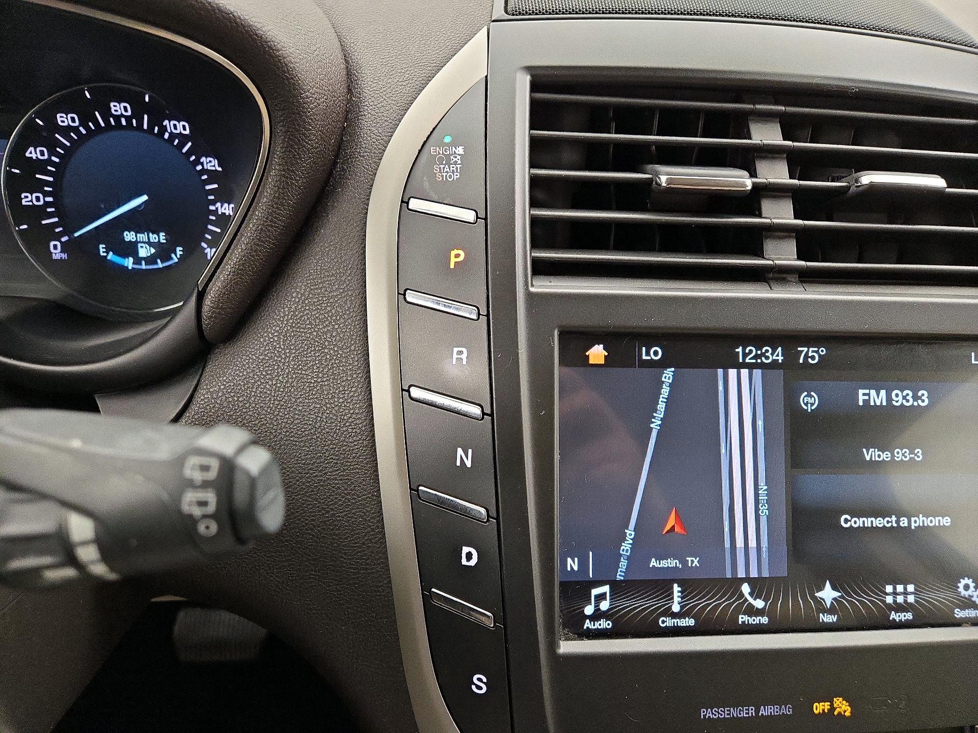 Thumbnail: 2017 Lincoln MKC - 18