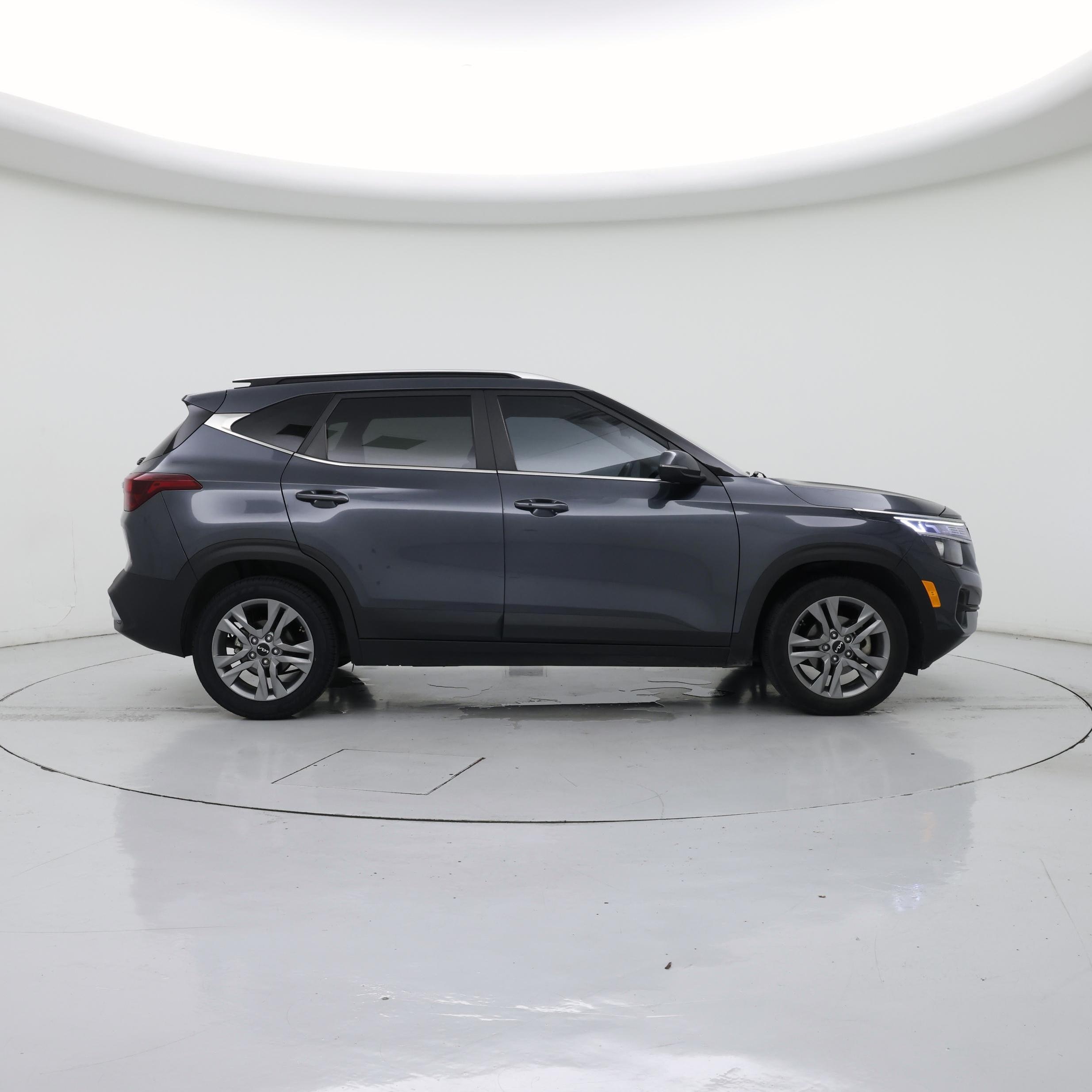Thumbnail: 2022 Kia Seltos - 7