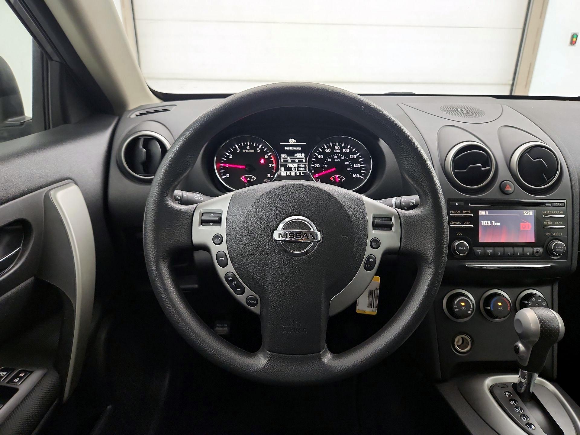 Thumbnail: 2015 Nissan Rogue - 10
