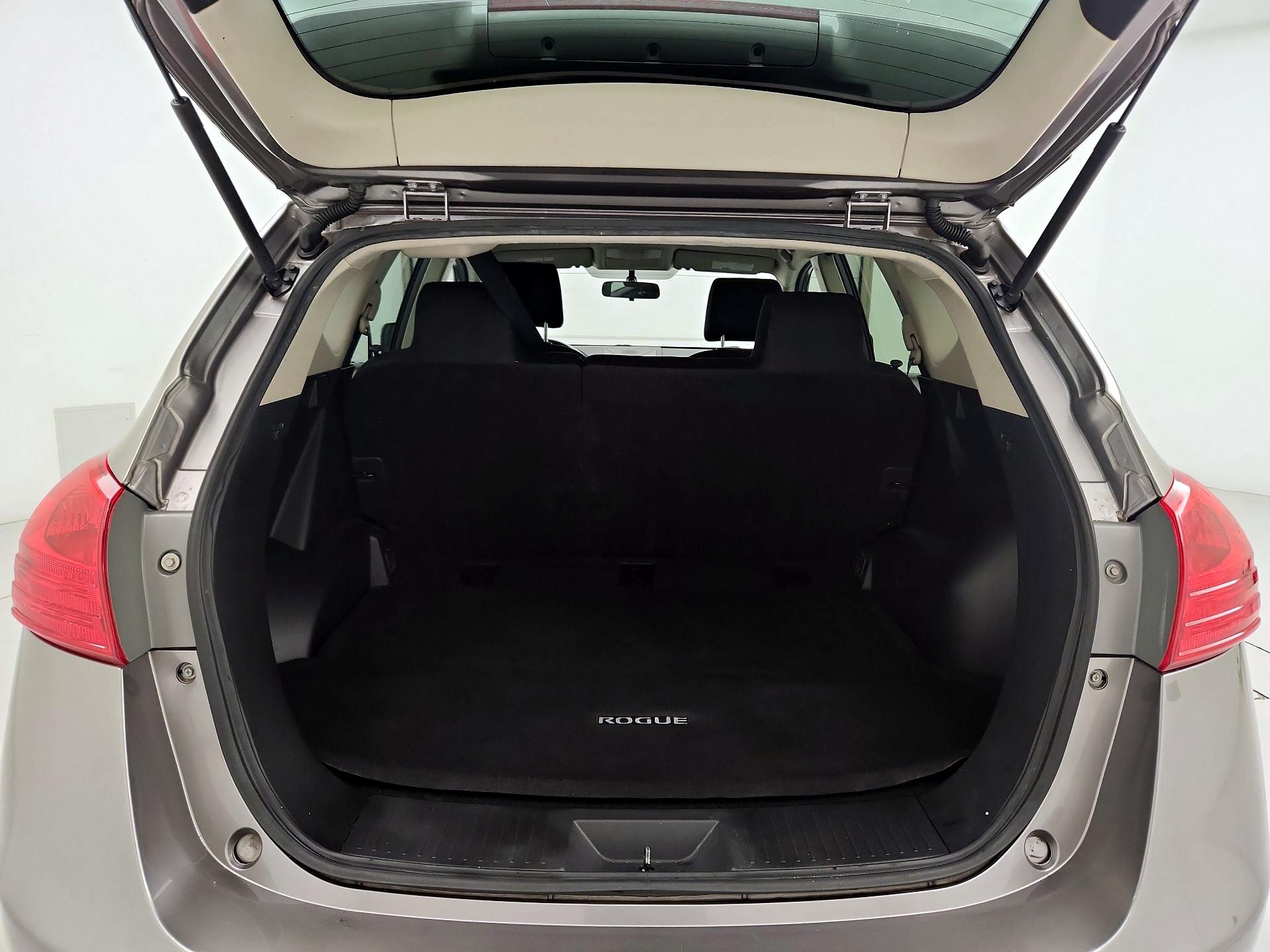 Thumbnail: 2015 Nissan Rogue - 20