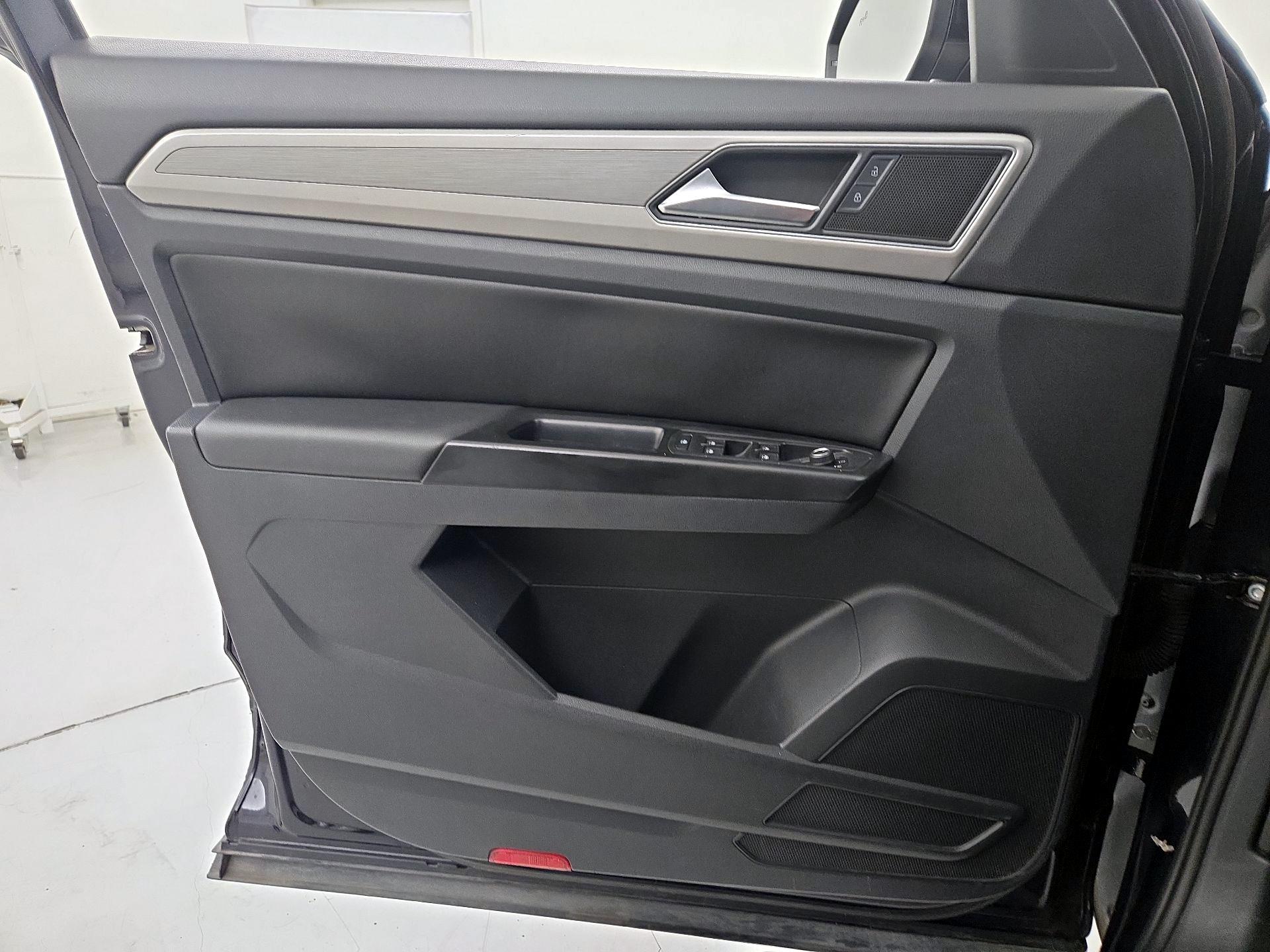 Thumbnail: 2019 Volkswagen Atlas - 12
