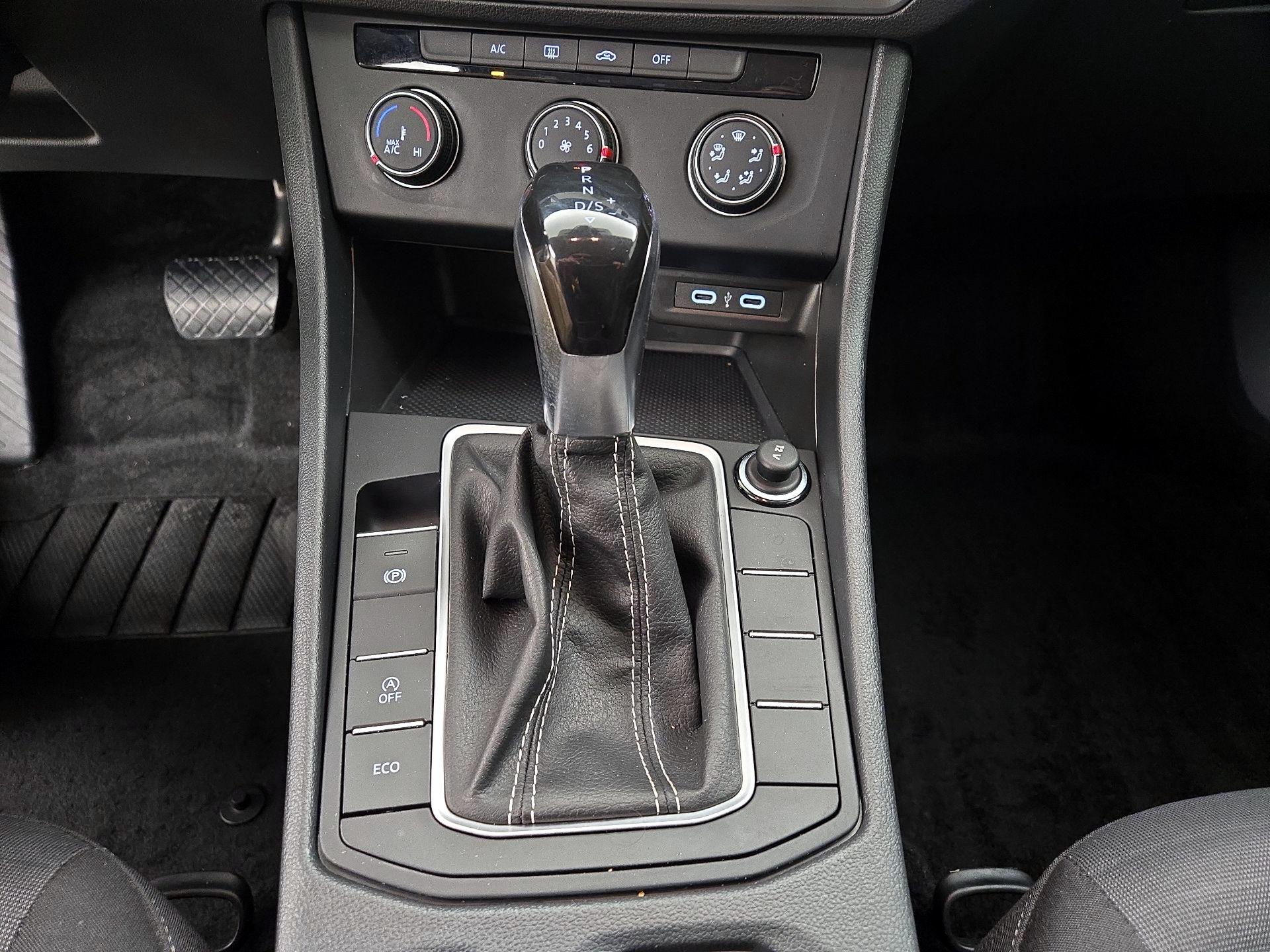 Thumbnail: 2024 Volkswagen Jetta - 17