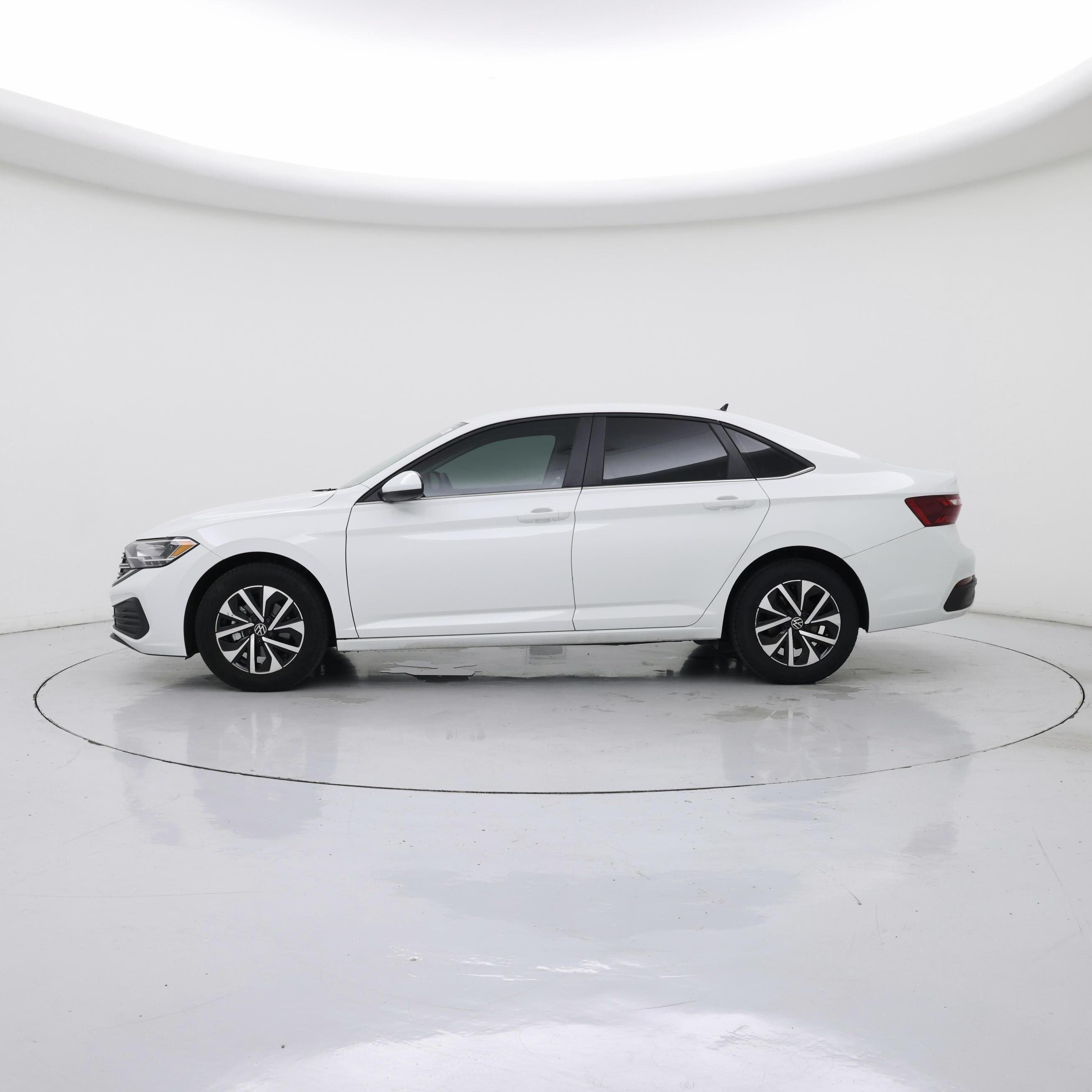 Thumbnail: 2024 Volkswagen Jetta - 3