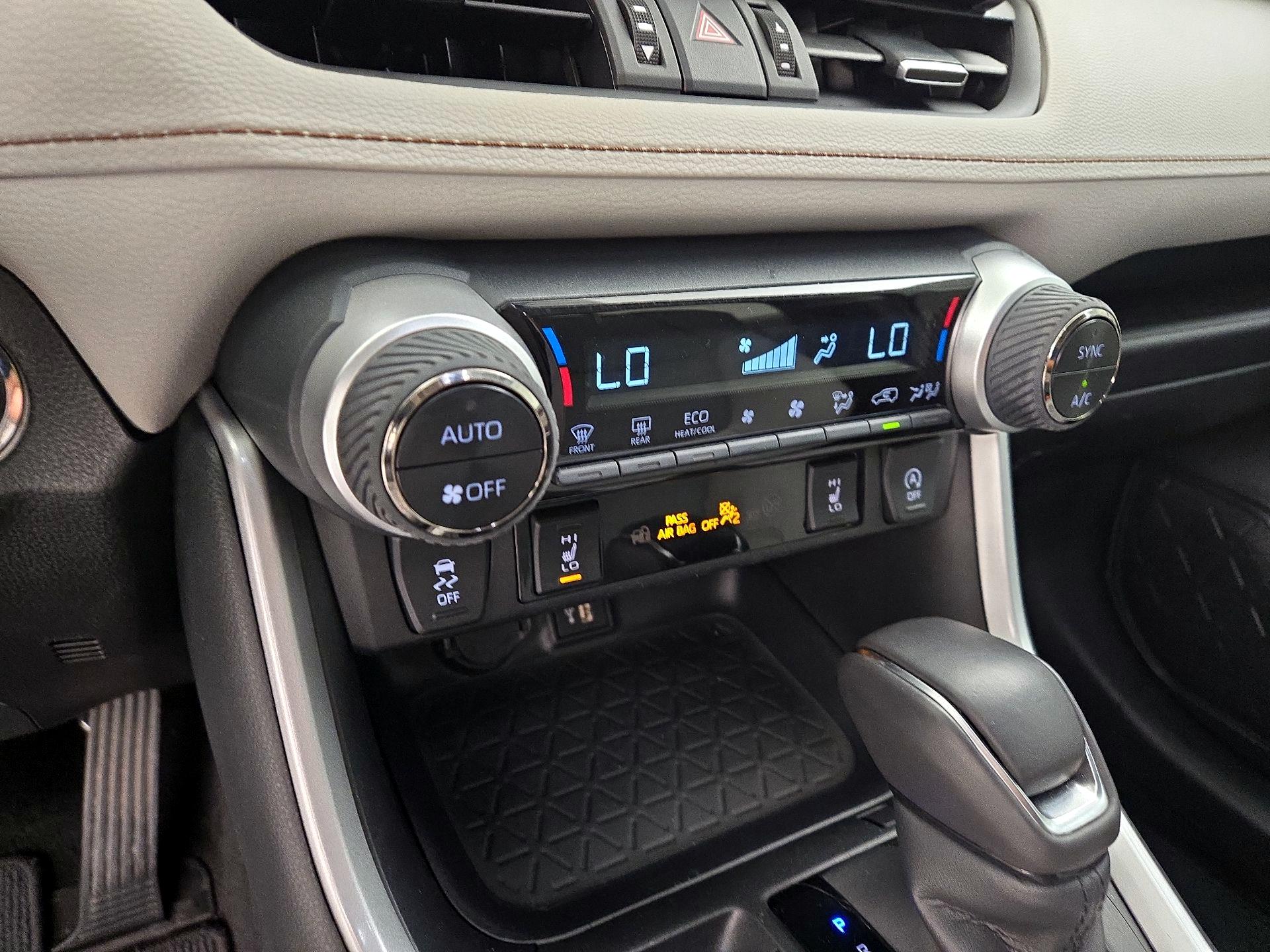 Thumbnail: 2025 Toyota RAV4 - 17