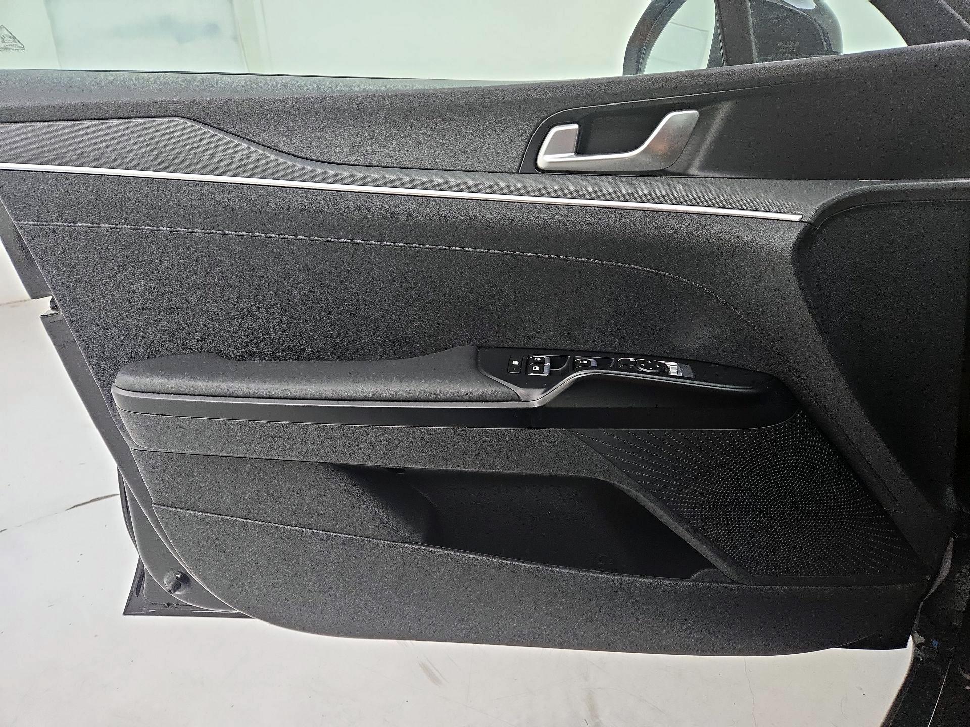 Thumbnail: 2023 Kia K5 - 12