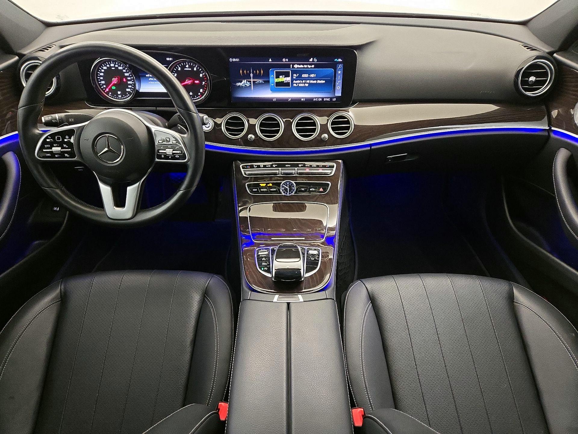 Thumbnail: 2019 Mercedes-Benz E-Class - 9