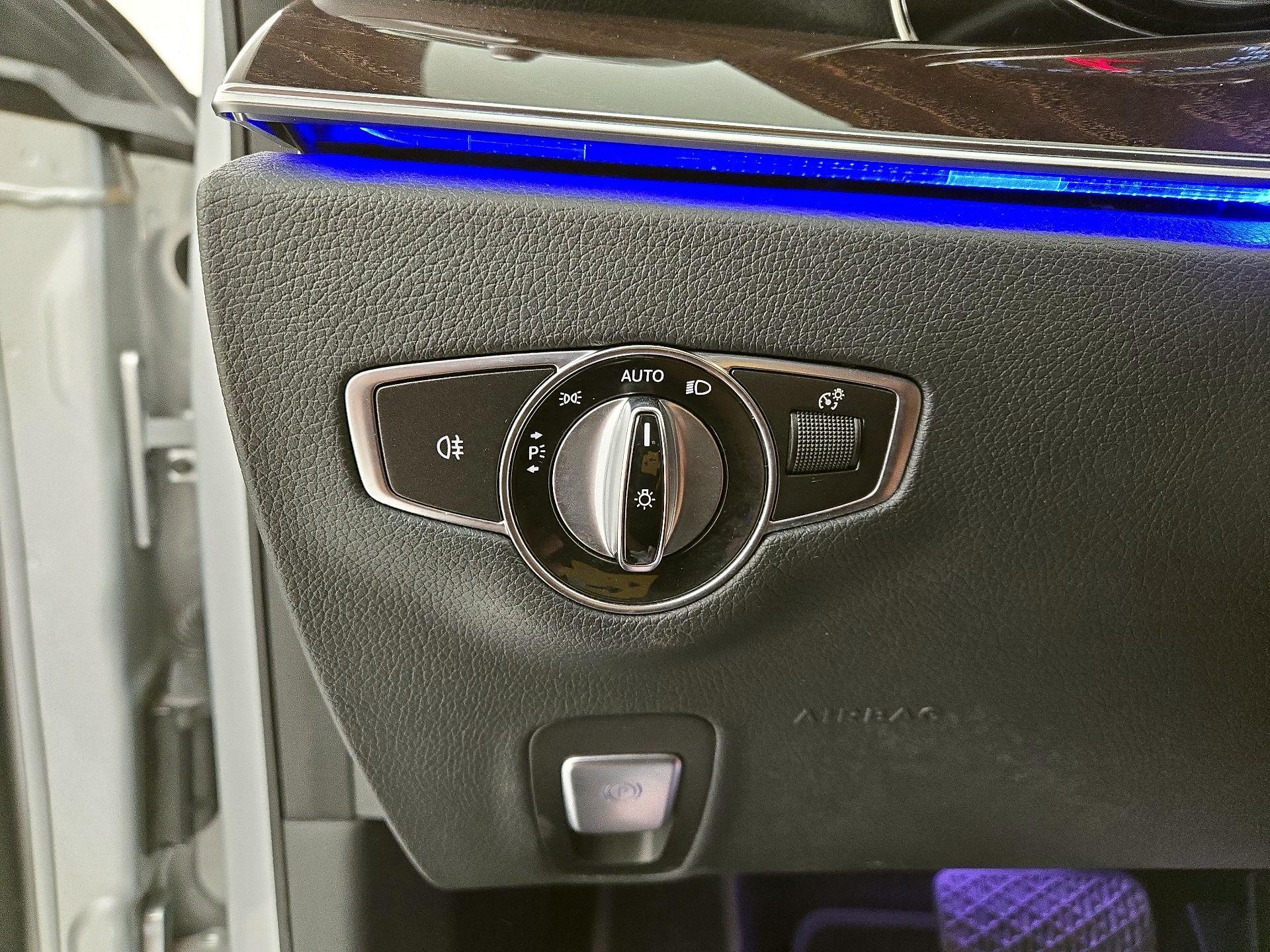 Thumbnail: 2019 Mercedes-Benz E-Class - 13