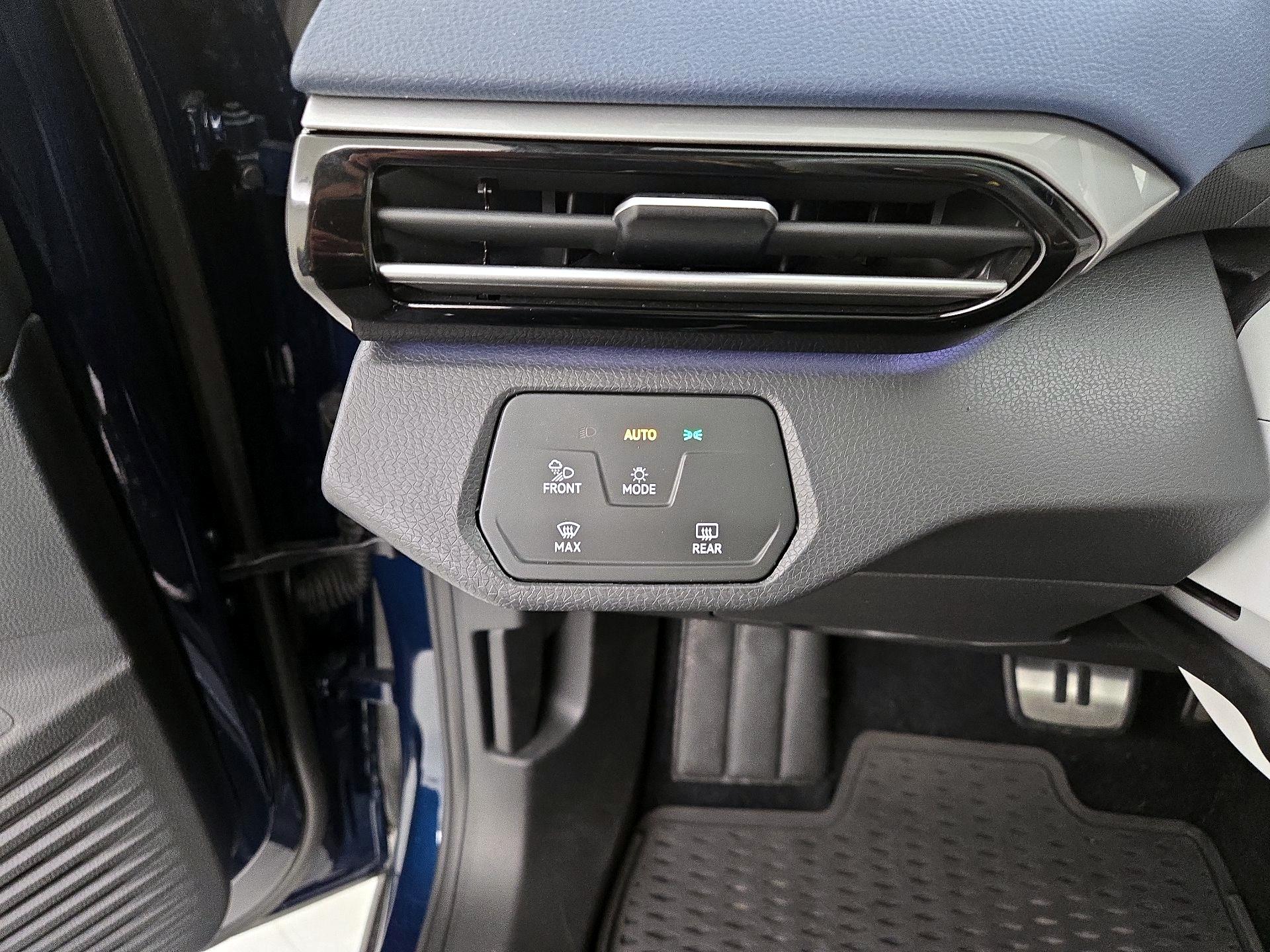 Thumbnail: 2023 Volkswagen ID.4 - 13