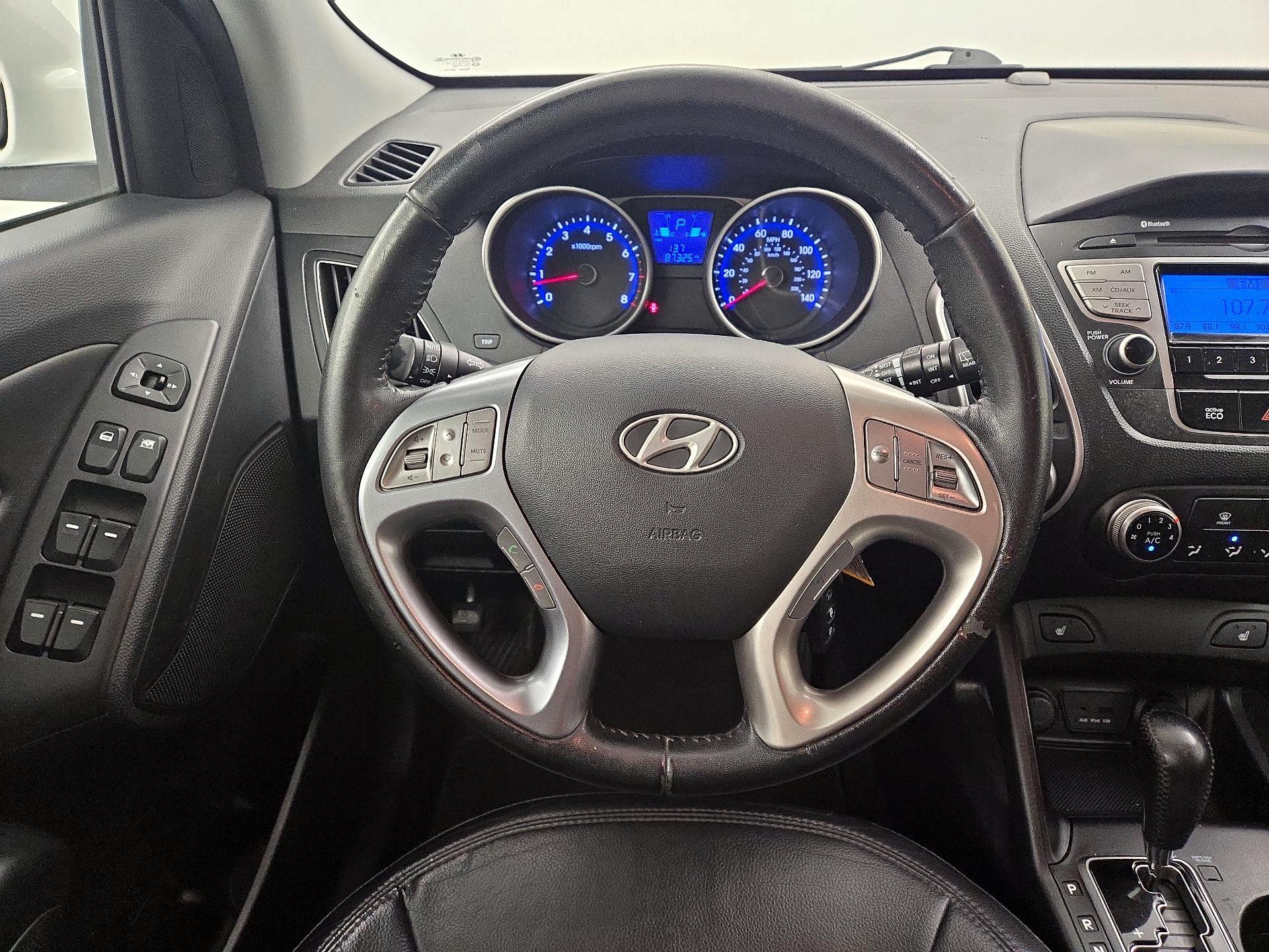 Thumbnail: 2013 Hyundai Tucson - 10