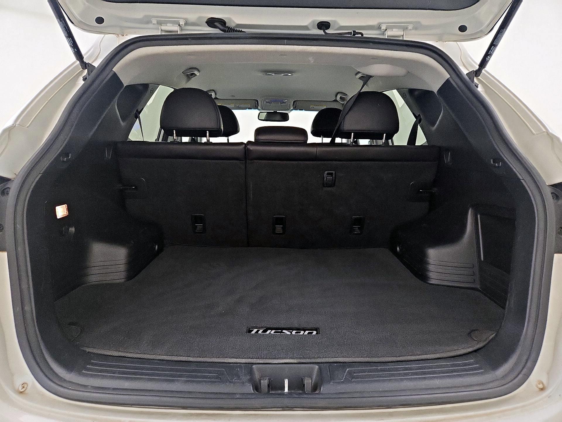 Thumbnail: 2013 Hyundai Tucson - 19