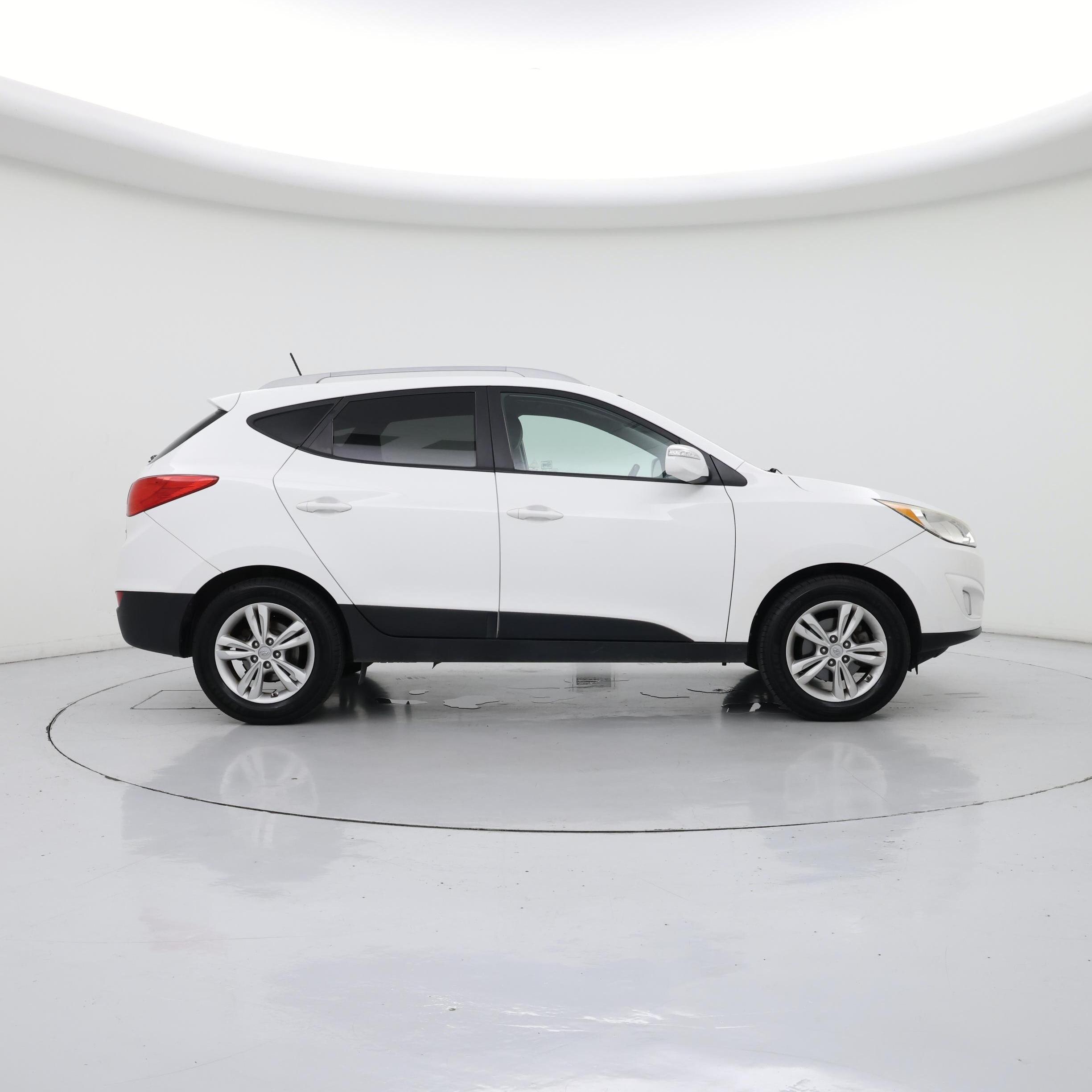 Thumbnail: 2013 Hyundai Tucson - 7