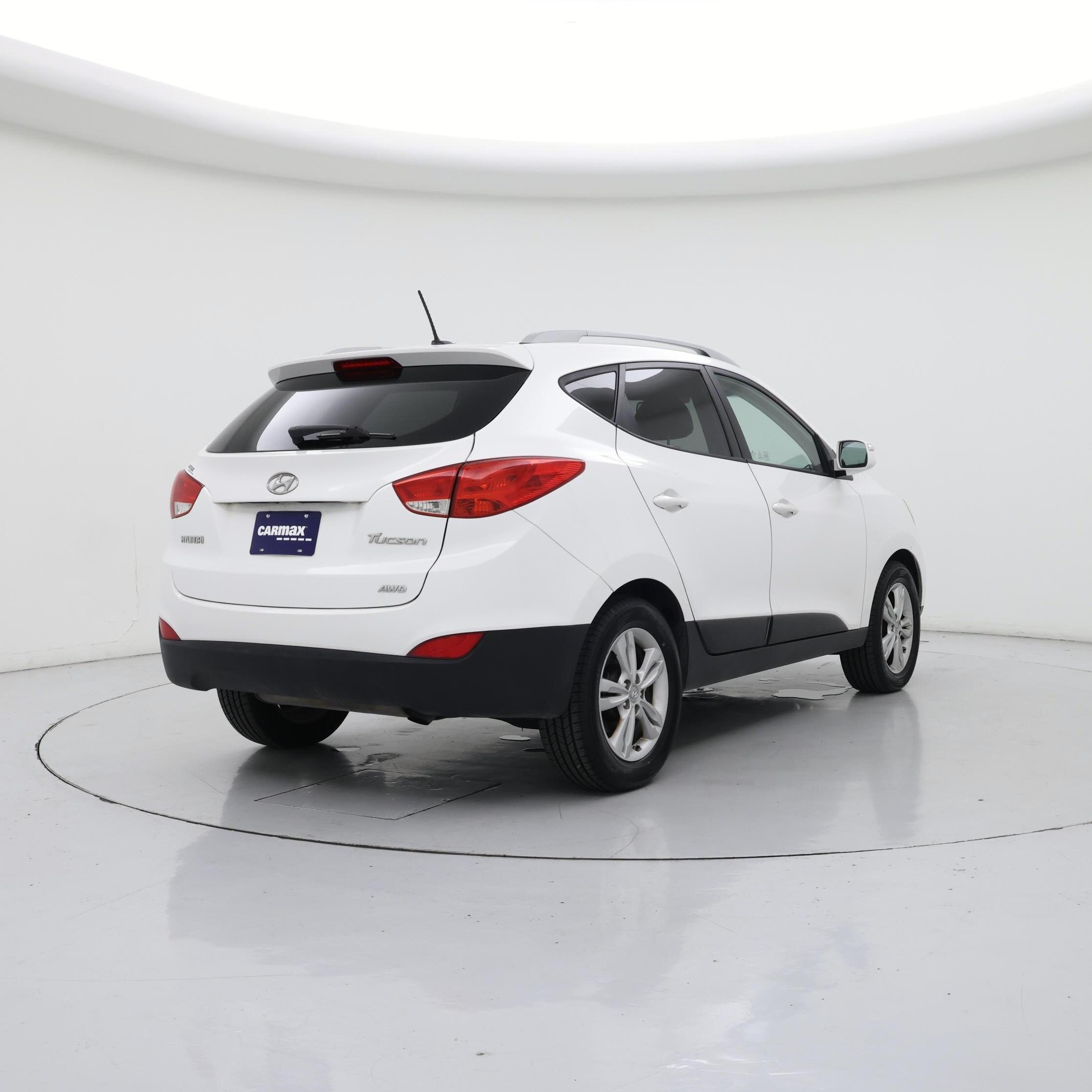 Thumbnail: 2013 Hyundai Tucson - 8