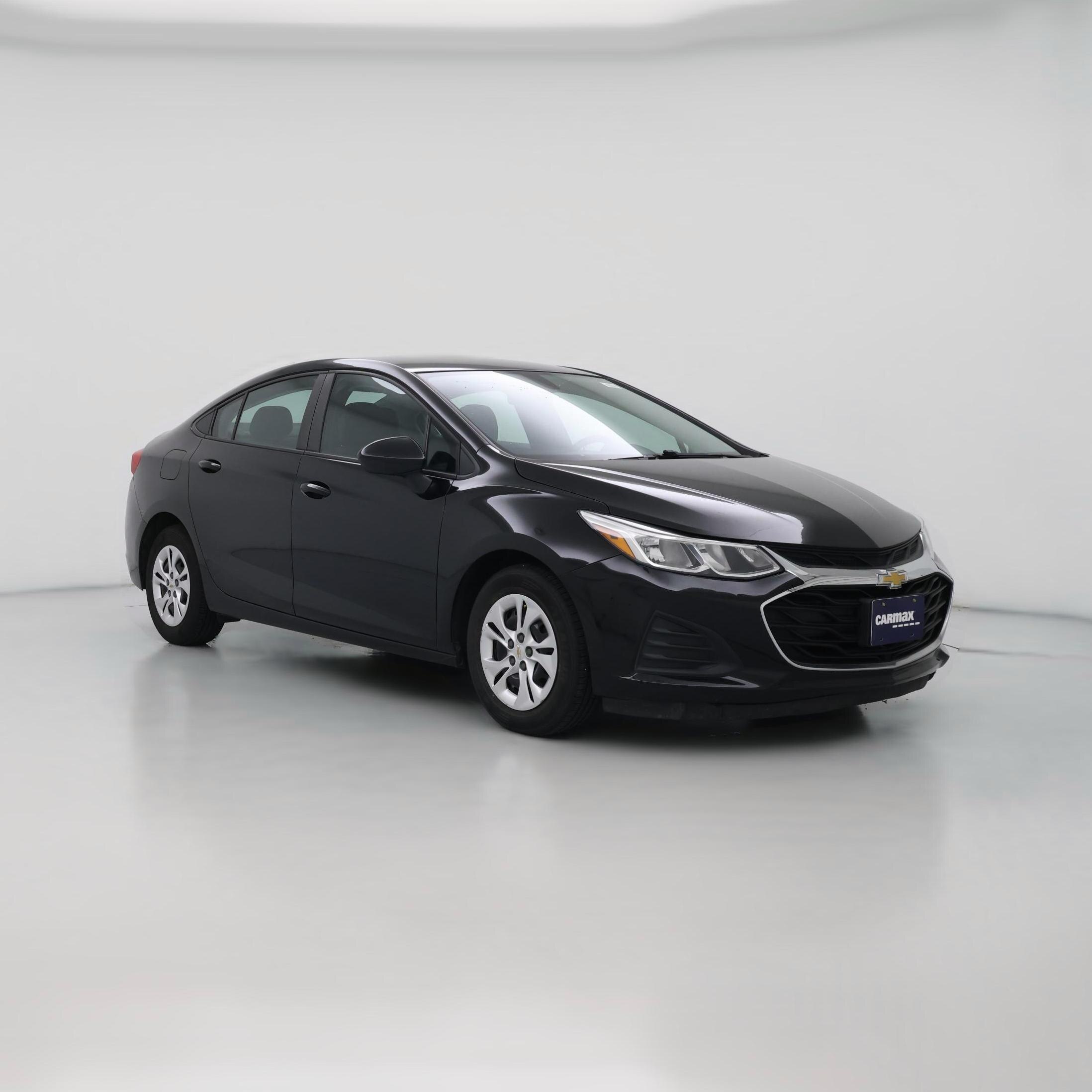 Thumbnail: 2019 Chevrolet Cruze - 1