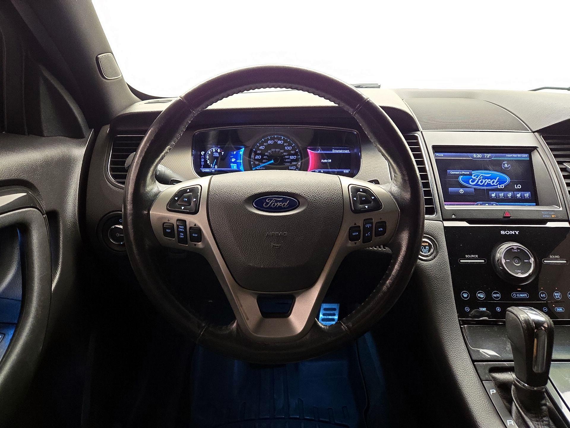 Thumbnail: 2013 Ford Taurus - 10