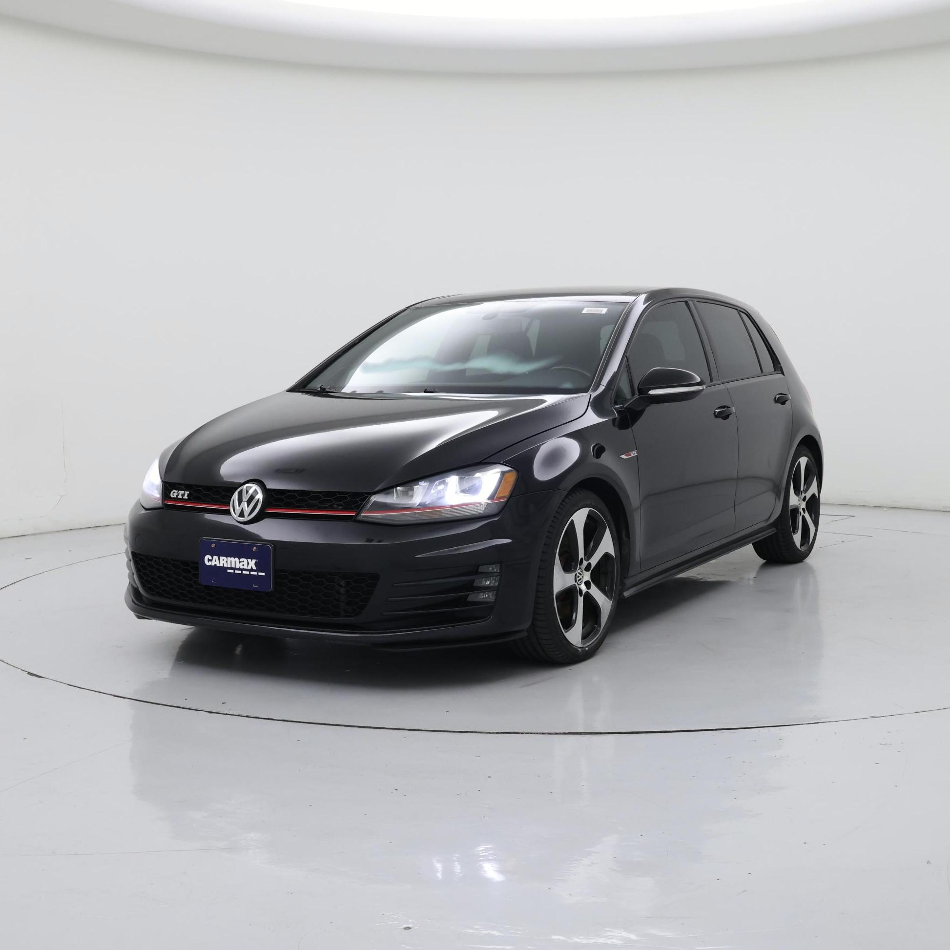 Thumbnail: 2015 Volkswagen Golf - 4