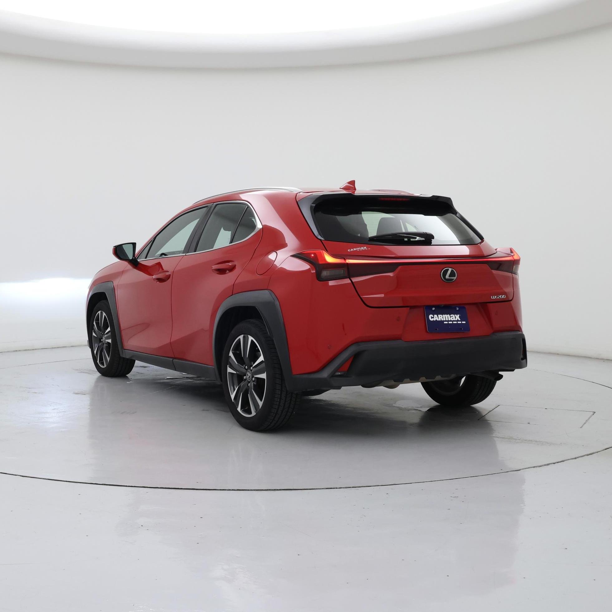 Thumbnail: 2019 Lexus UX - 2