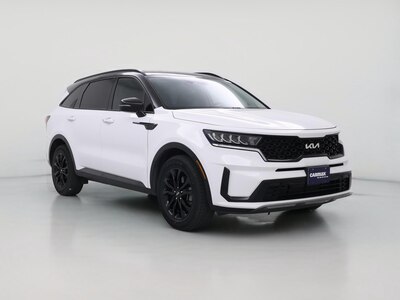 White 2022 Kia Sorento S